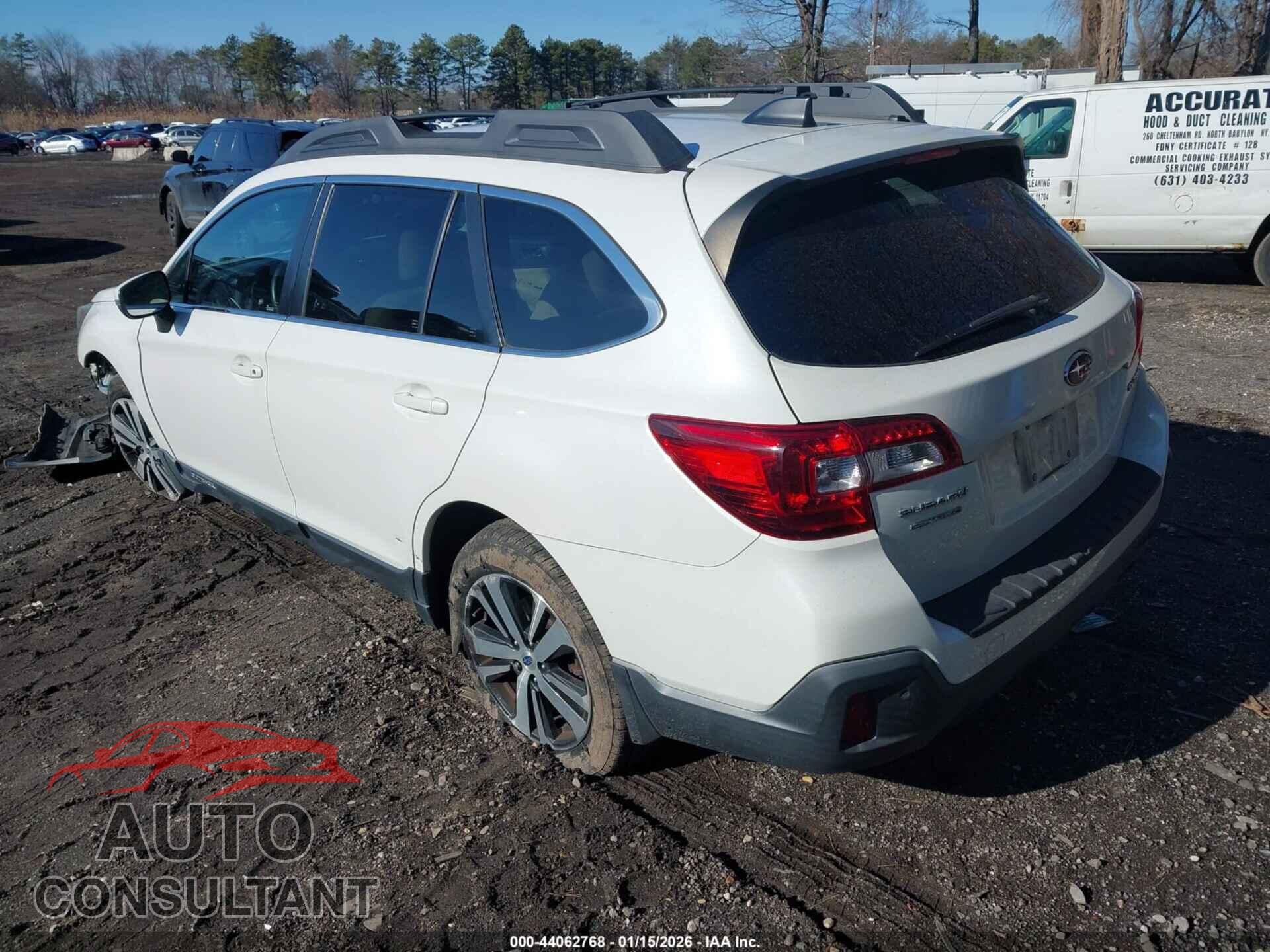 SUBARU OUTBACK 2018 - 4S4BSANC1J3279384
