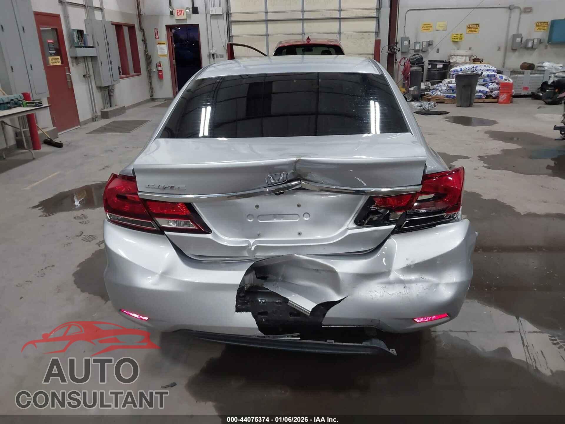 HONDA CIVIC 2015 - 2HGFB2F81FH551735