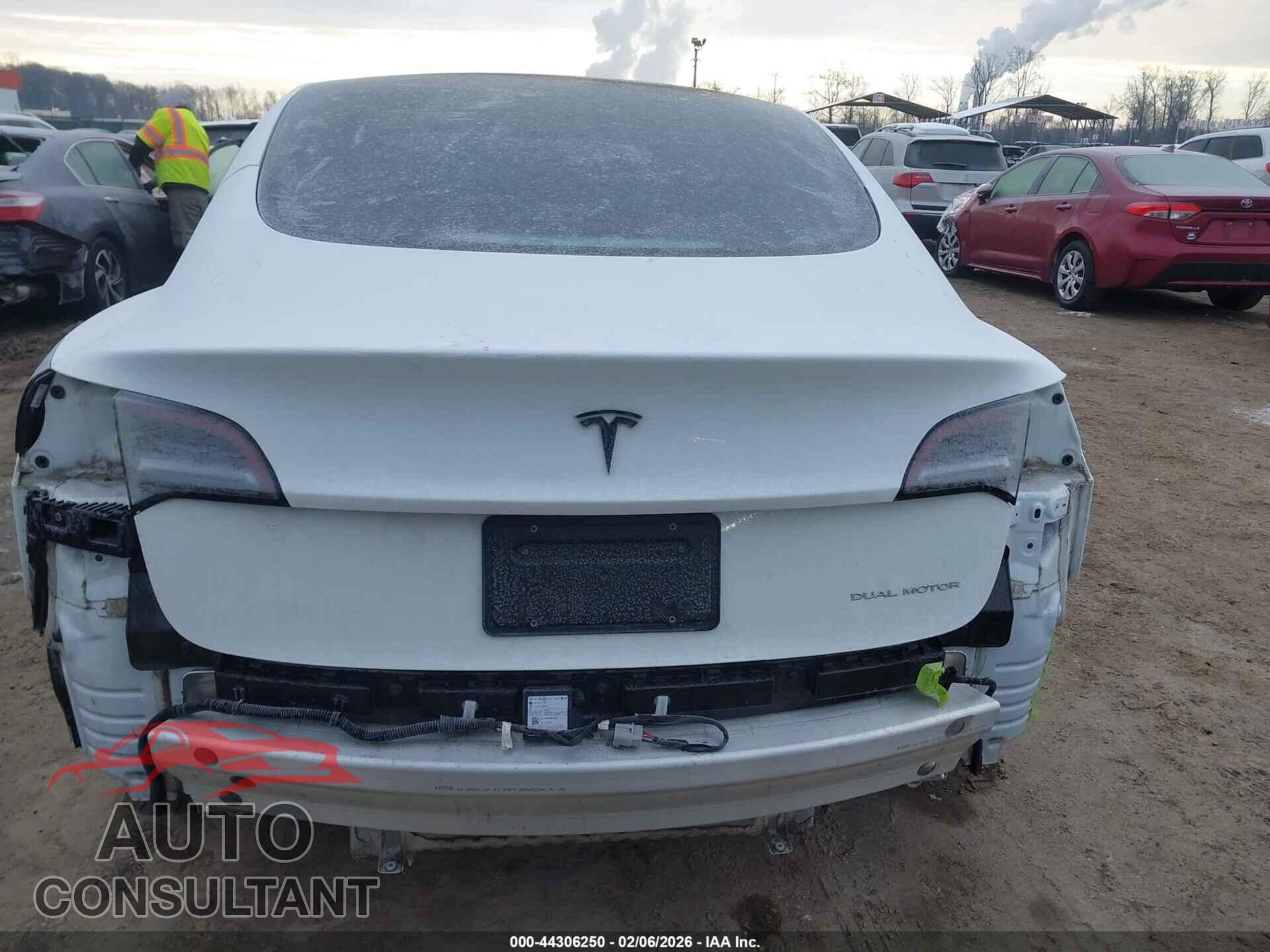 TESLA MODEL 3 2022 - 5YJ3E1EB0NF197372