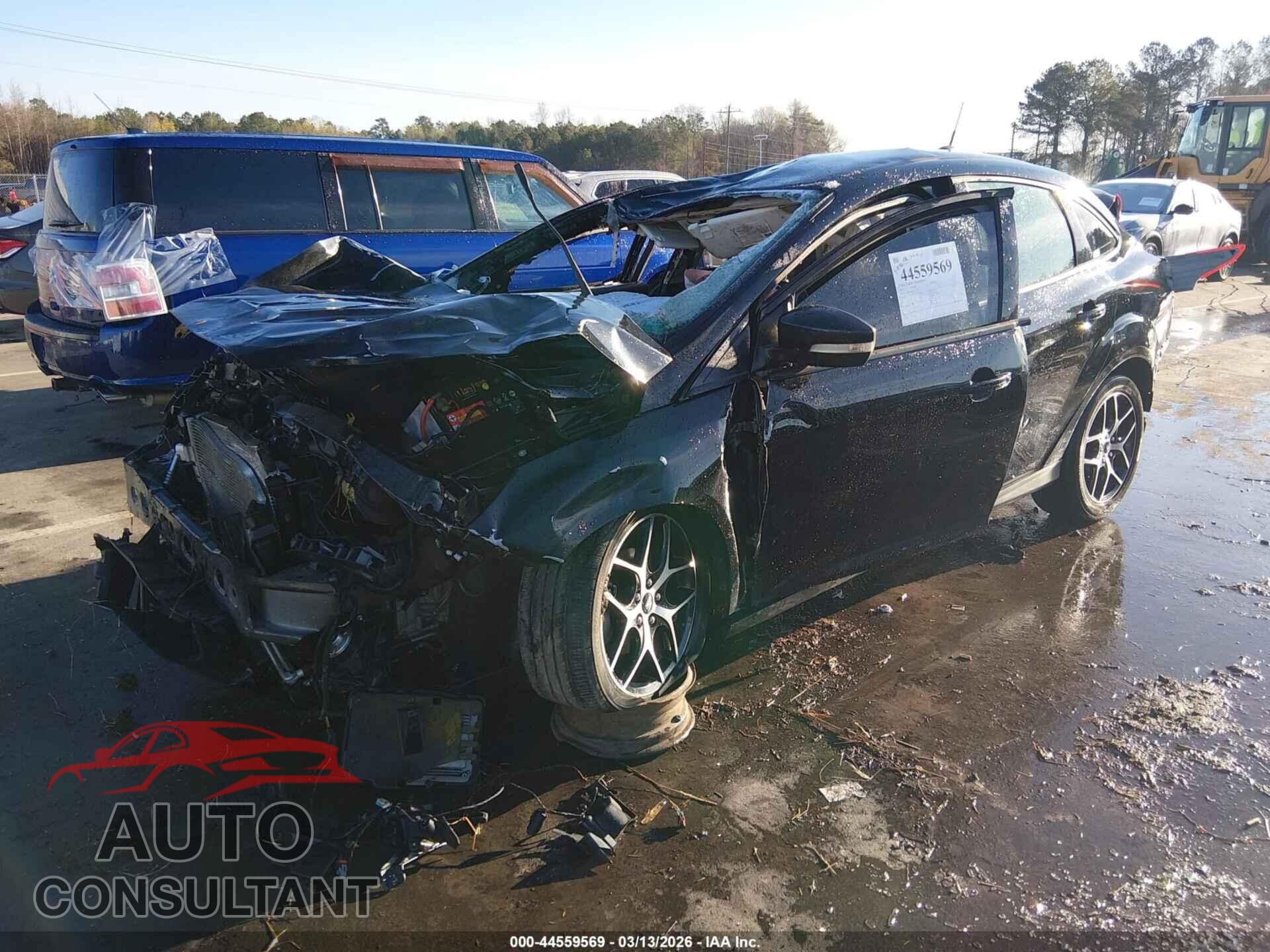 FORD FOCUS 2017 - 1FADP3FE3HL317420