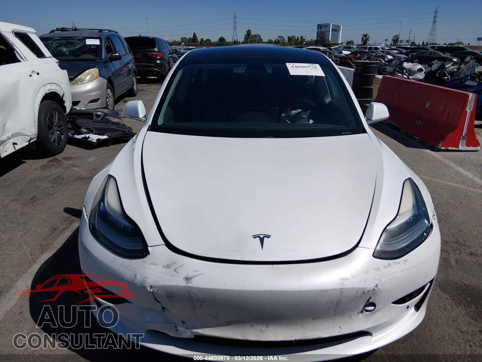 TESLA MODEL 3 2019 - 5YJ3E1EB5KF477672