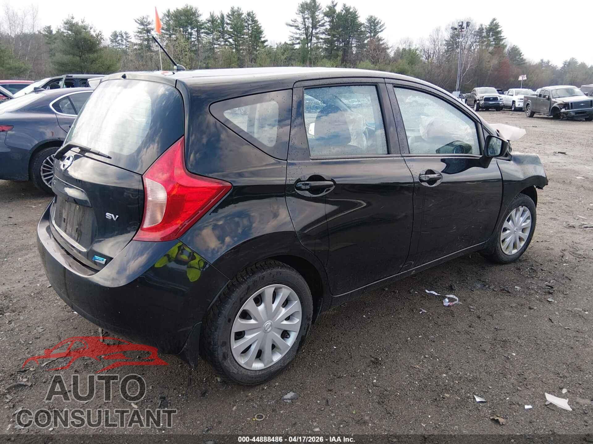 NISSAN VERSA NOTE 2015 - 3N1CE2CP8FL448603