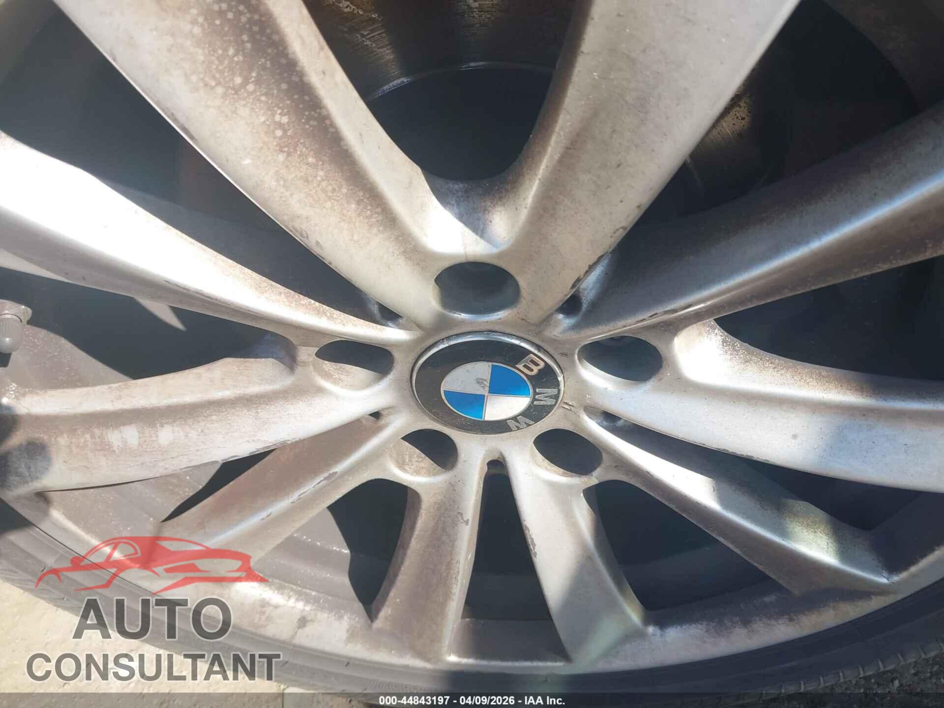 BMW 528I 2014 - WBA5A7C55ED613635