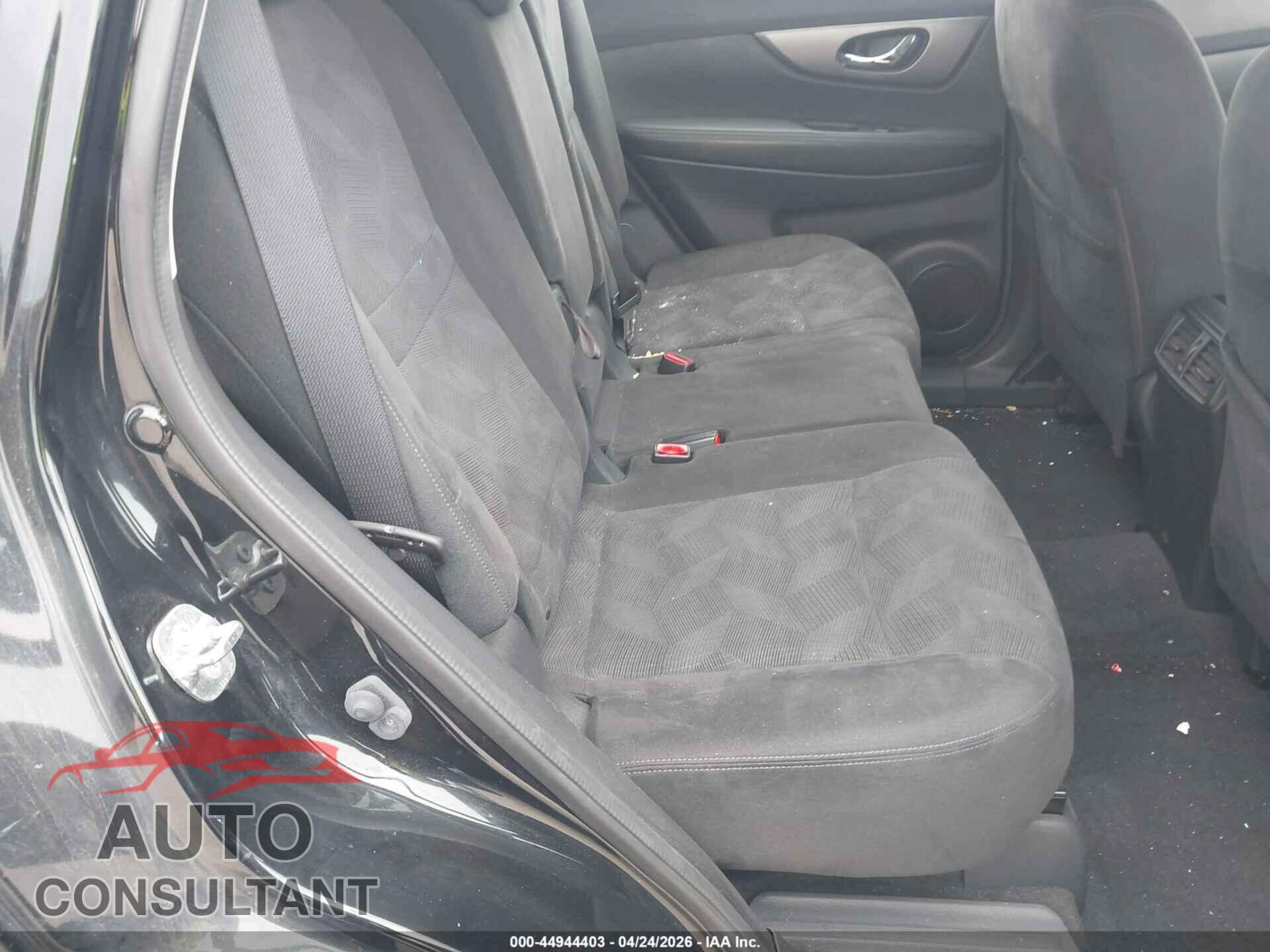 NISSAN ROGUE 2015 - KNMAT2MT1FP500244