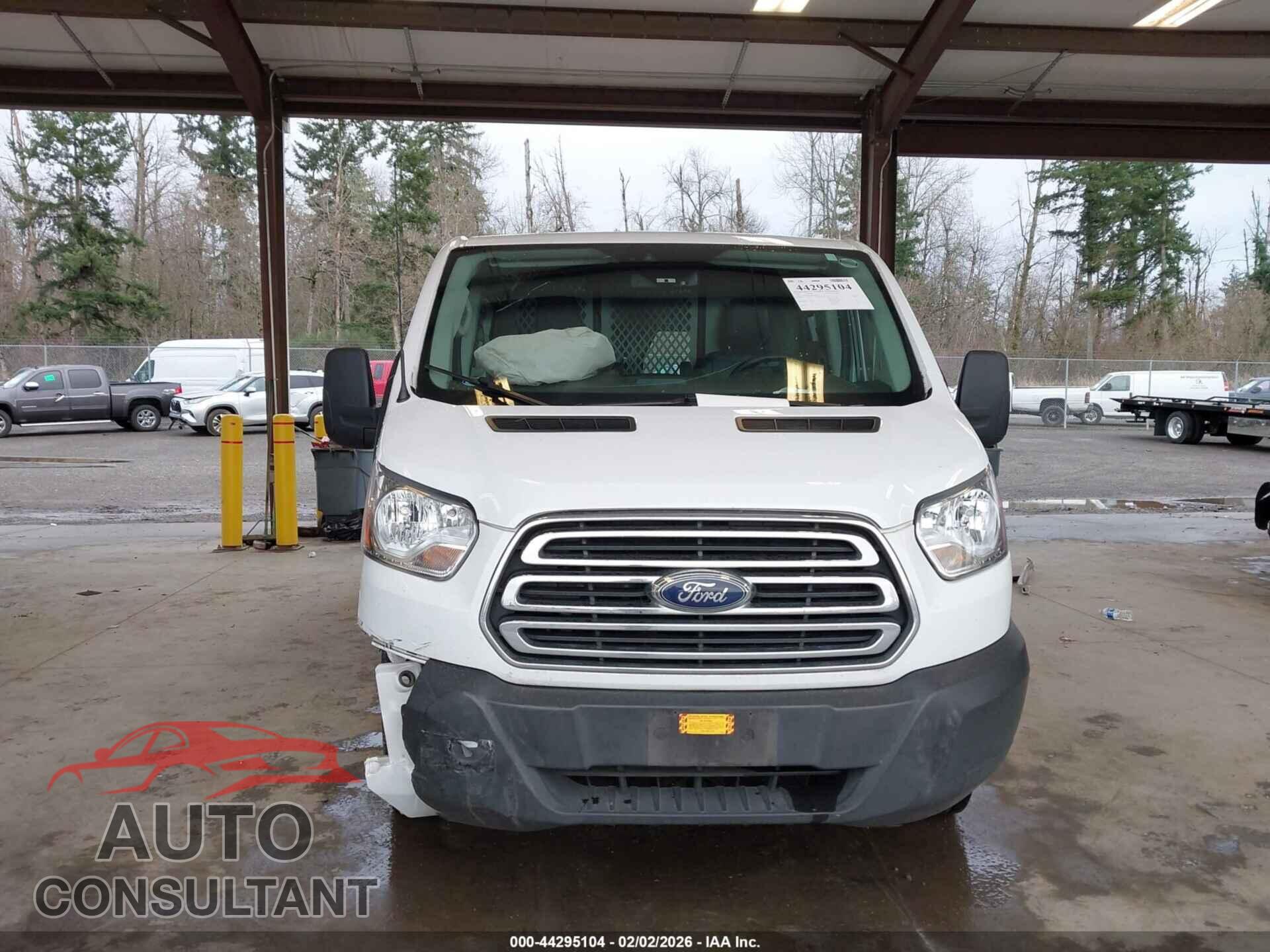 FORD TRANSIT-250 2019 - 1FTYR1YM1KKB34528