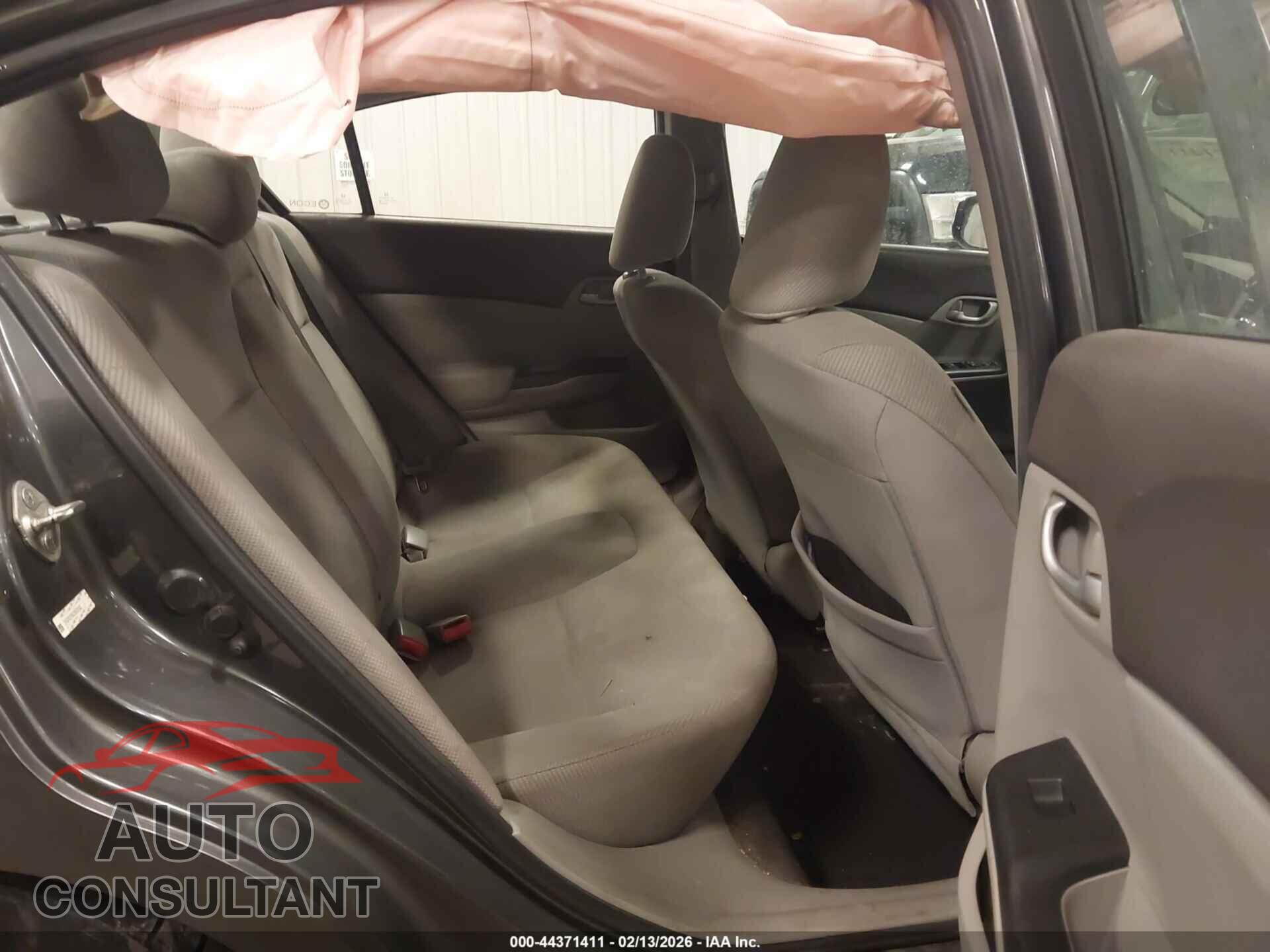 HONDA CIVIC 2012 - 2HGFB2F66CH552552