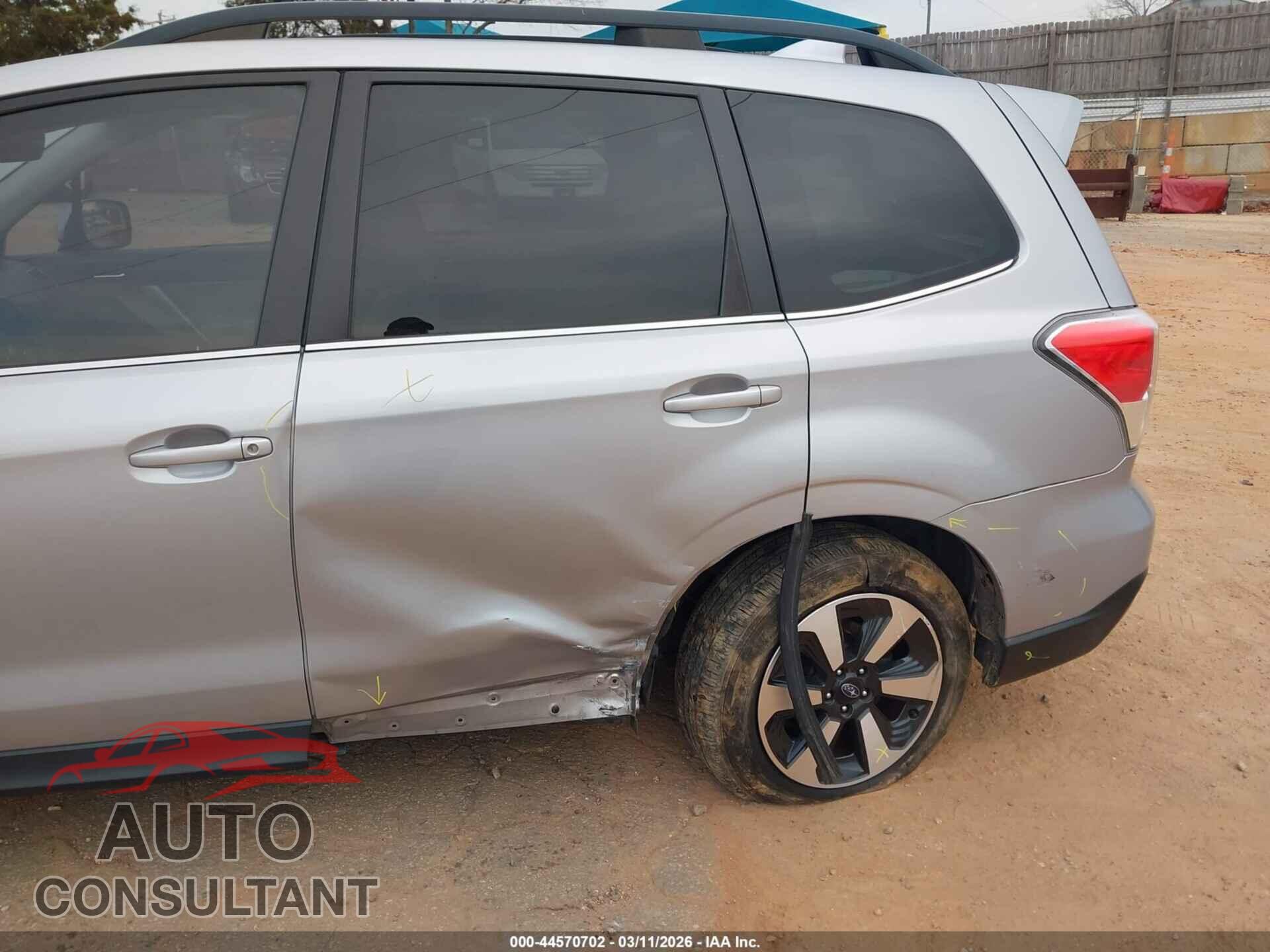 SUBARU FORESTER 2017 - JF2SJAJC7HH452336