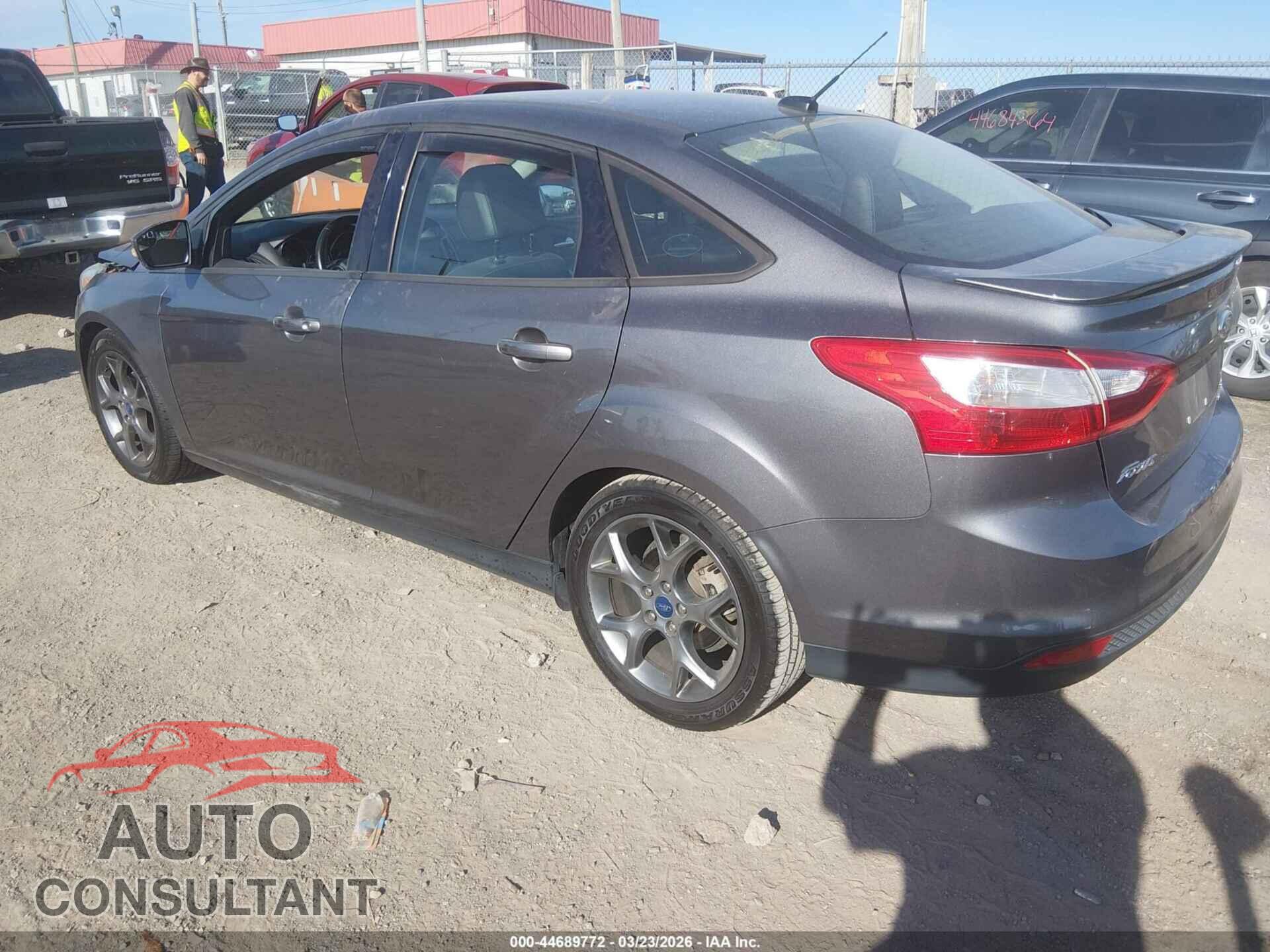 FORD FOCUS 2014 - 1FADP3F2XEL115546