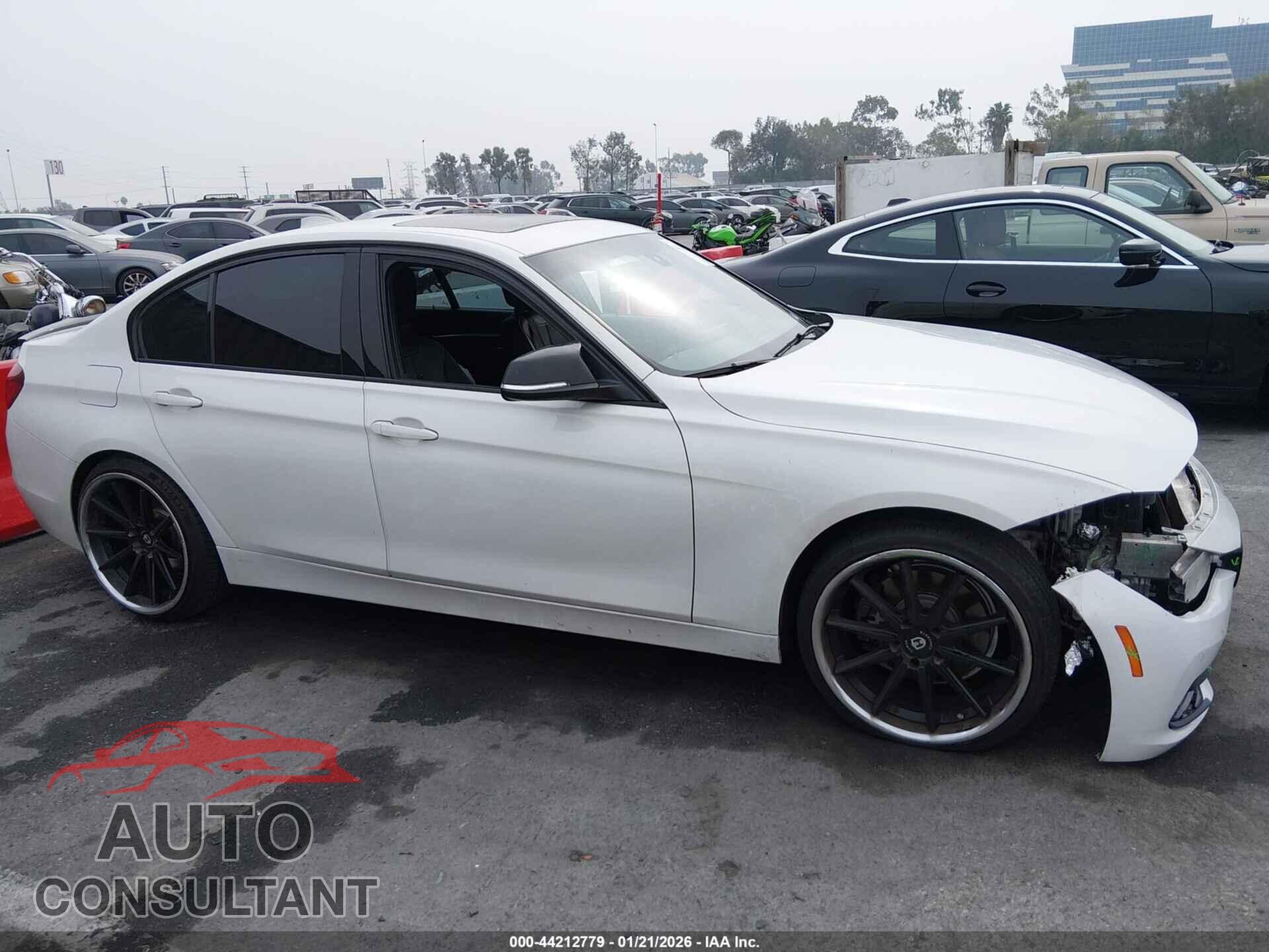 BMW 330E 2018 - WBA8E1C50JA762545
