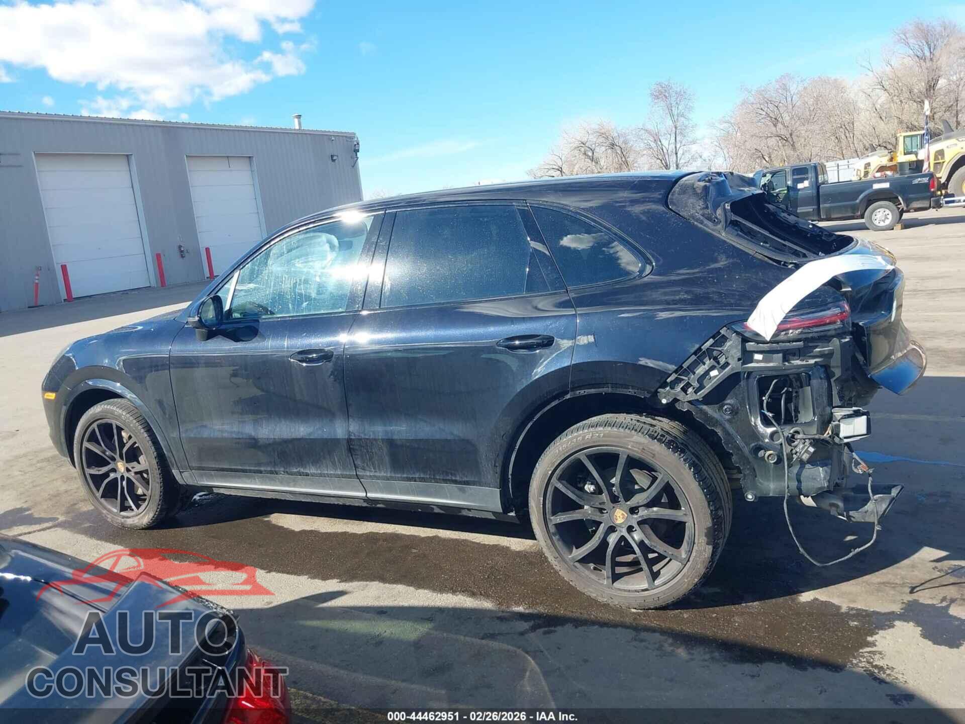 PORSCHE CAYENNE 2020 - WP1AB2AY4LDA27115