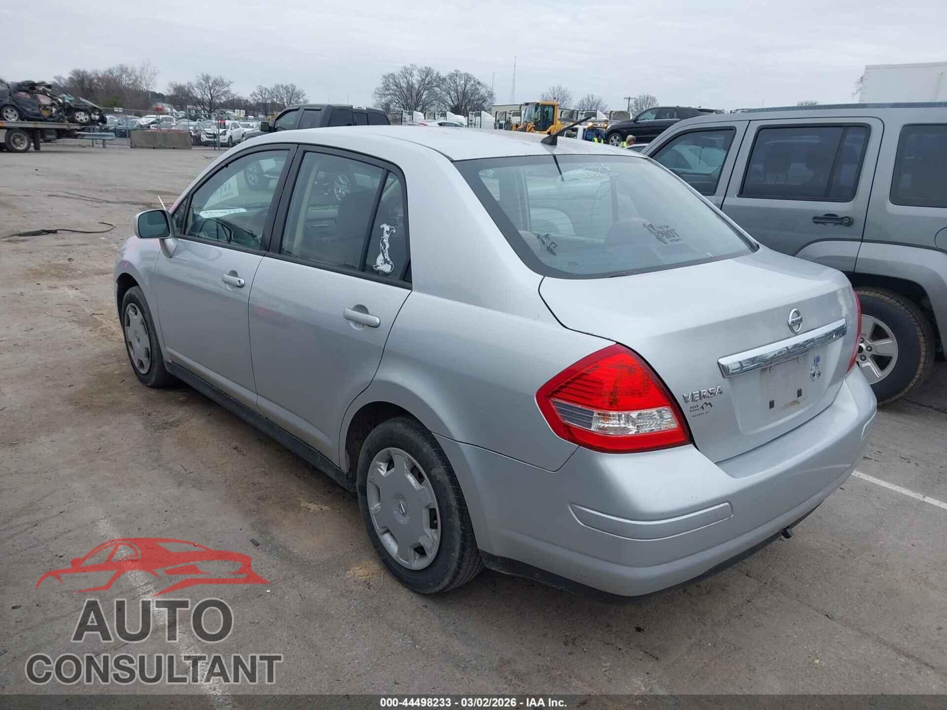NISSAN VERSA 2011 - 3N1BC1AP8BL460582