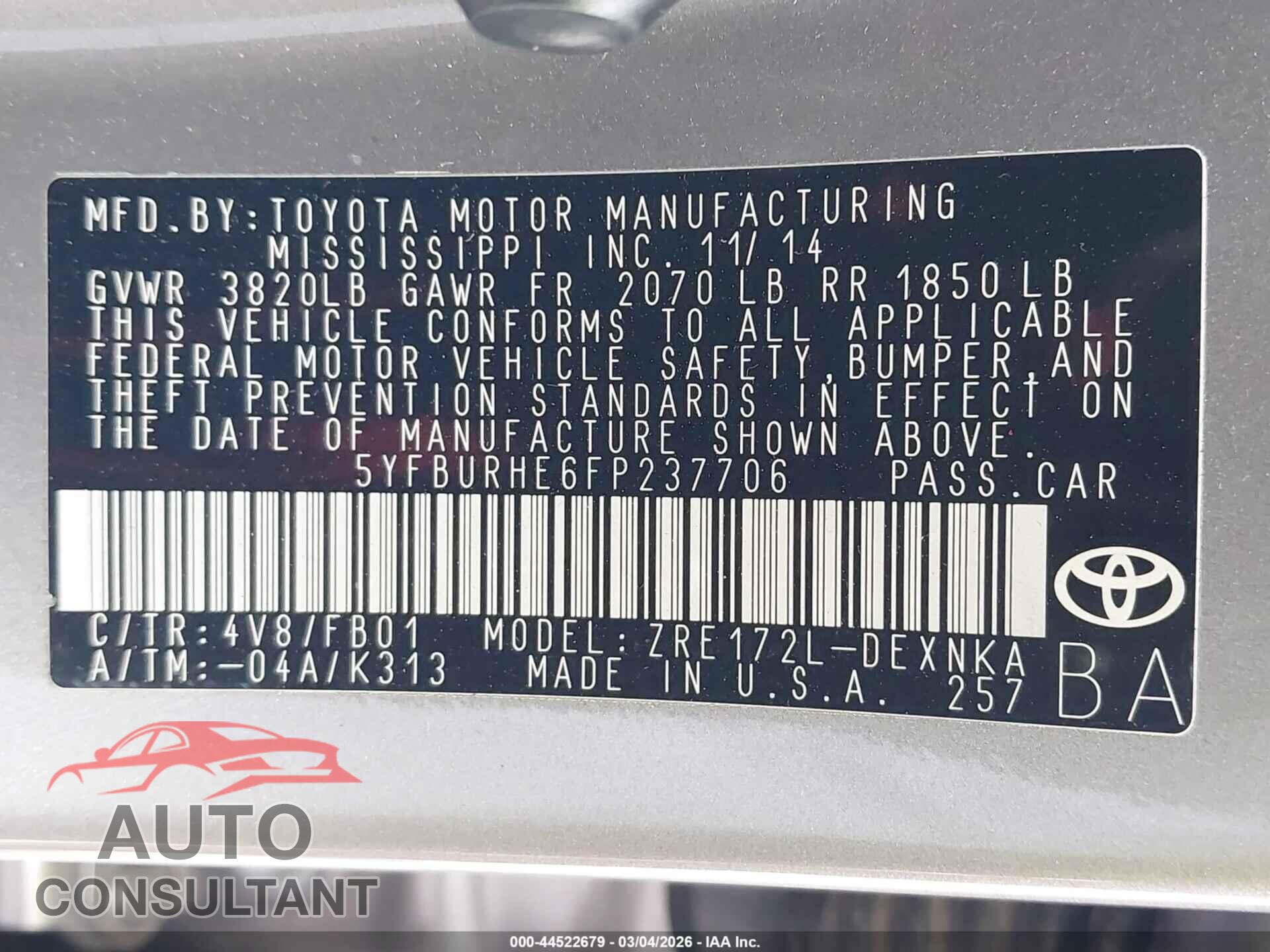 TOYOTA COROLLA 2015 - 5YFBURHE6FP237706