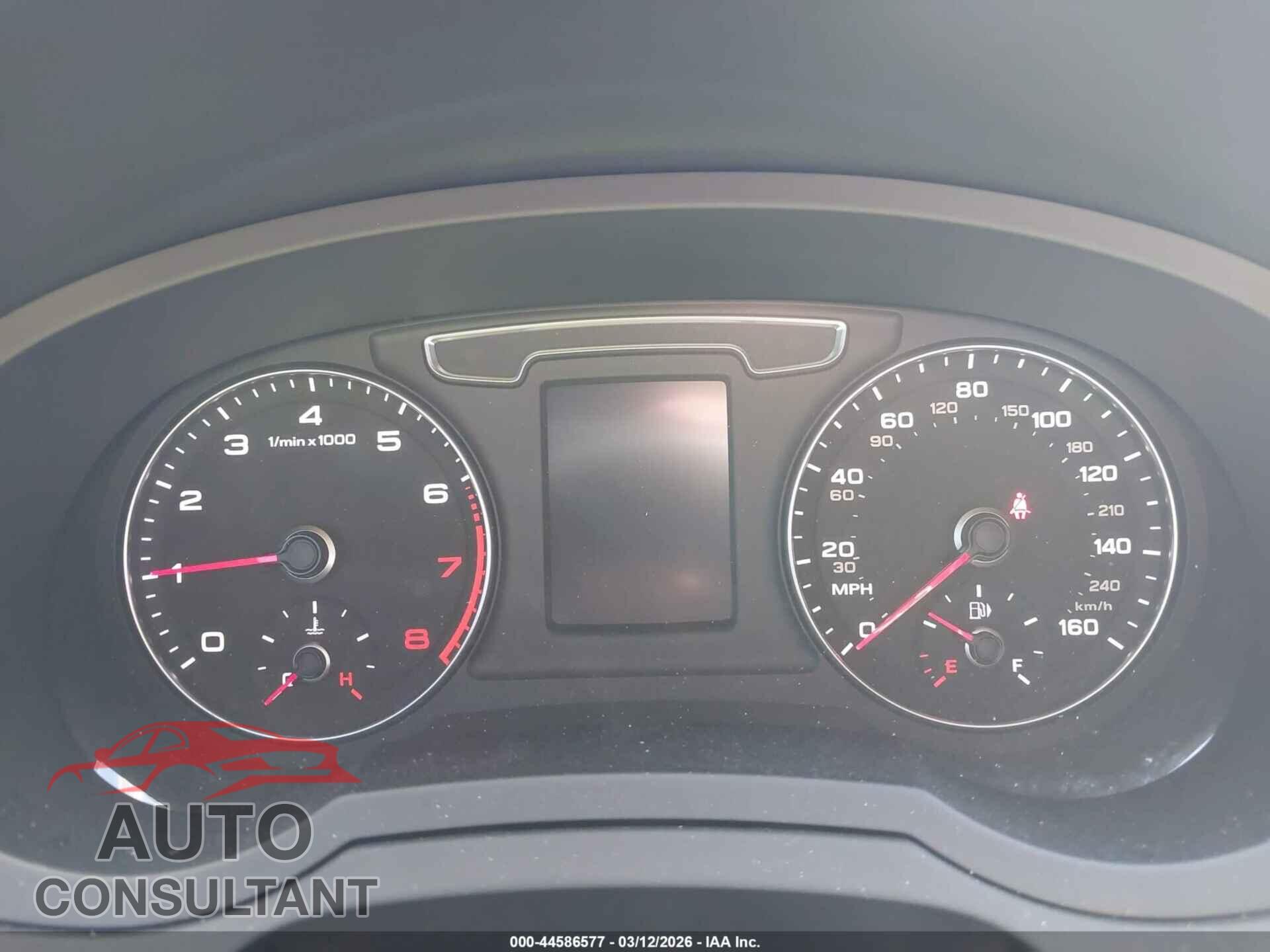 AUDI Q3 2017 - WA1GCCFS5HR009052