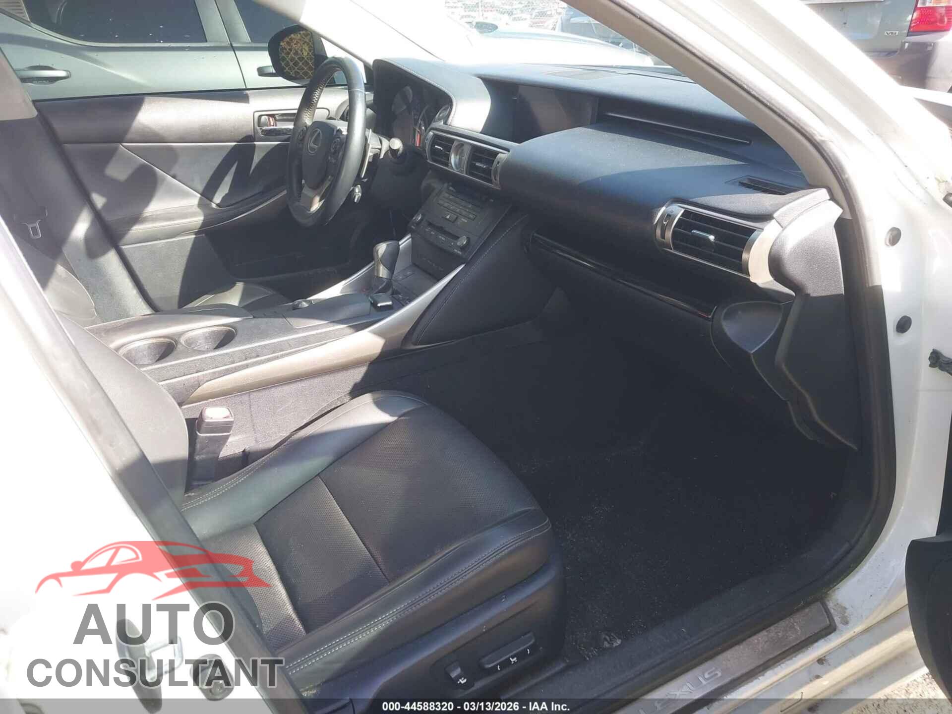 LEXUS IS 350 2015 - JTHBE1D27F5018355