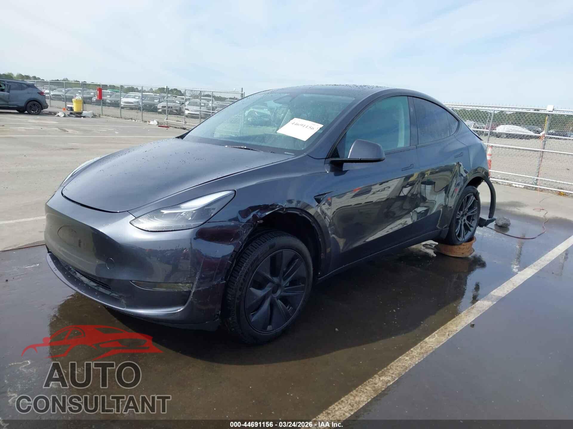 TESLA MODEL Y 2024 - 7SAYGDEDXRA322337