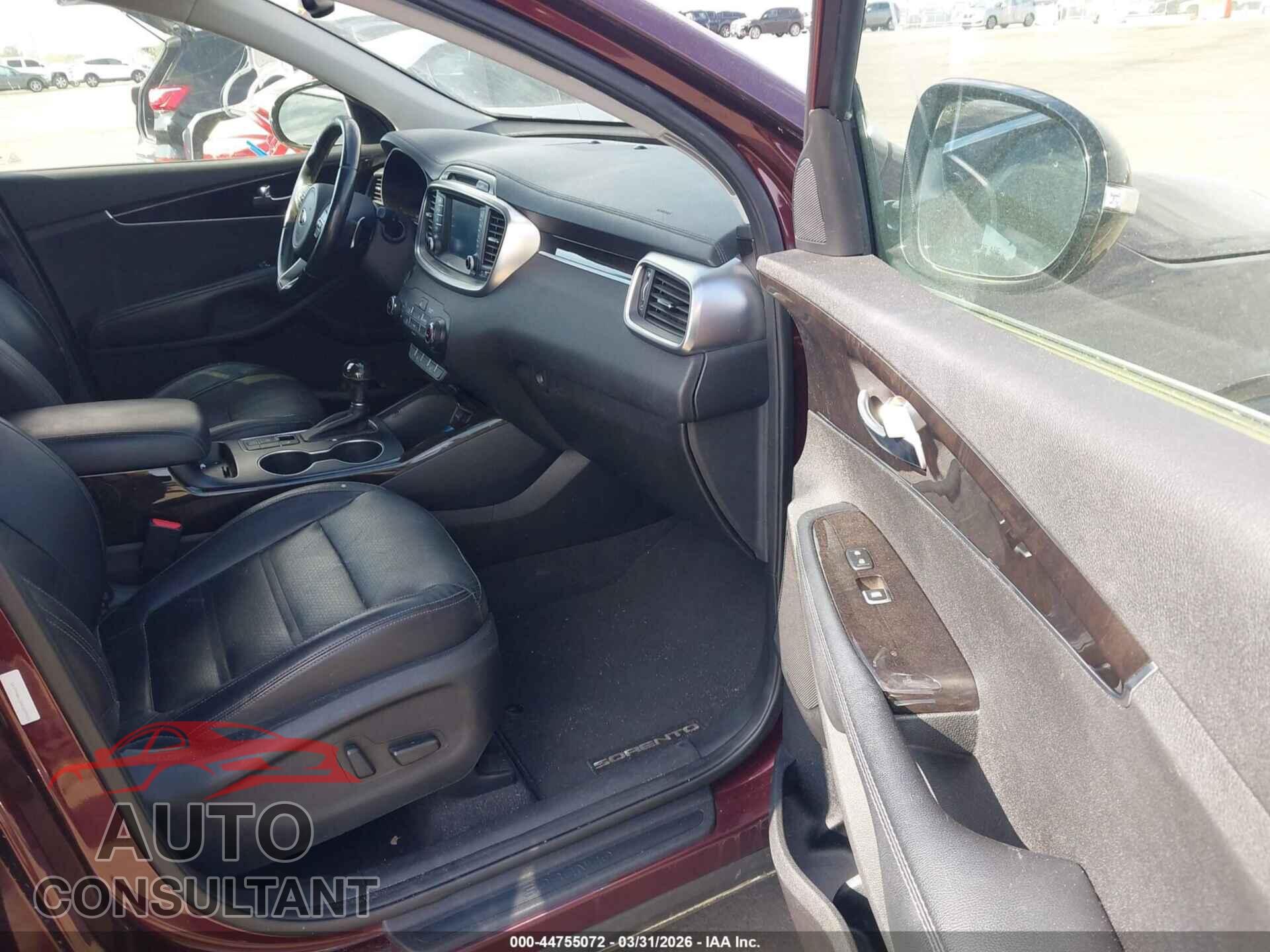 KIA SORENTO 2017 - 5XYPH4A16HG209920