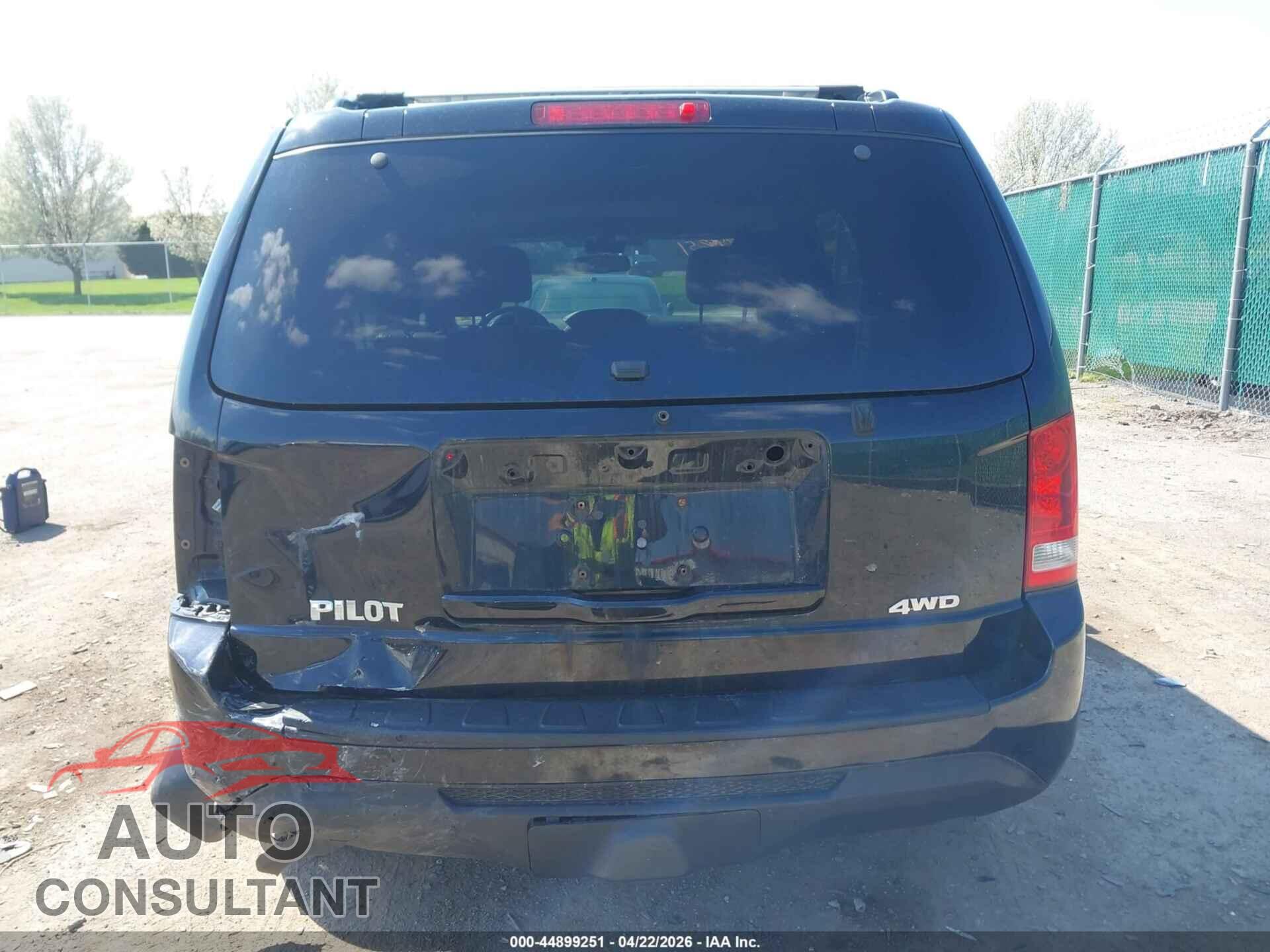 HONDA PILOT 2015 - 5FNYF4H55FB026094