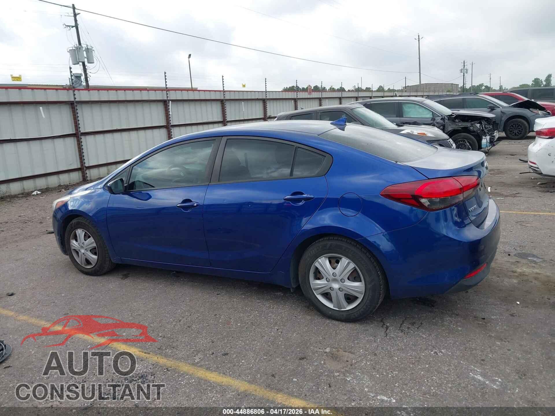 KIA FORTE 2017 - 3KPFK4A7XHE049751