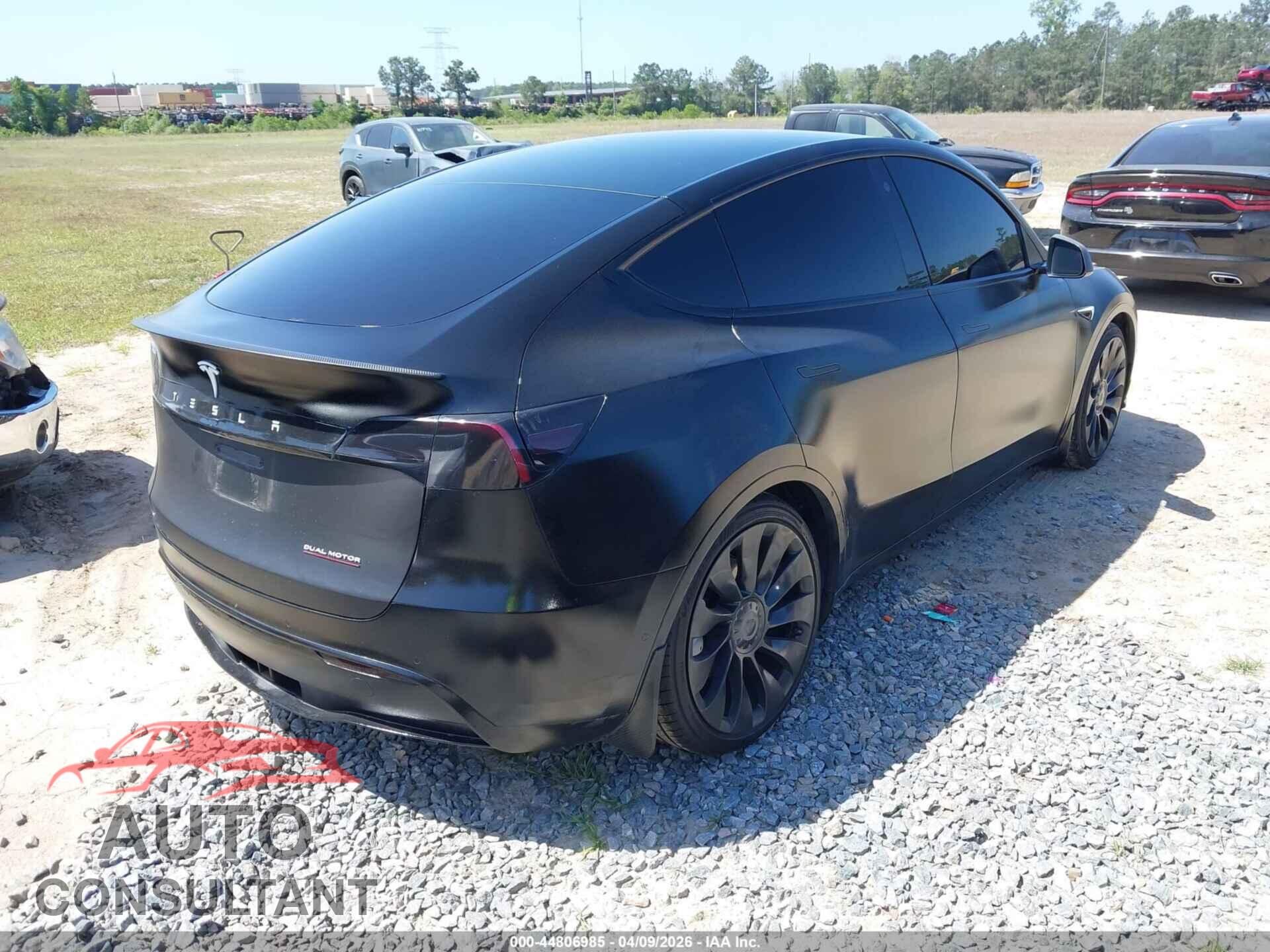 TESLA MODEL Y 2021 - 5YJYGDEF3MF268809