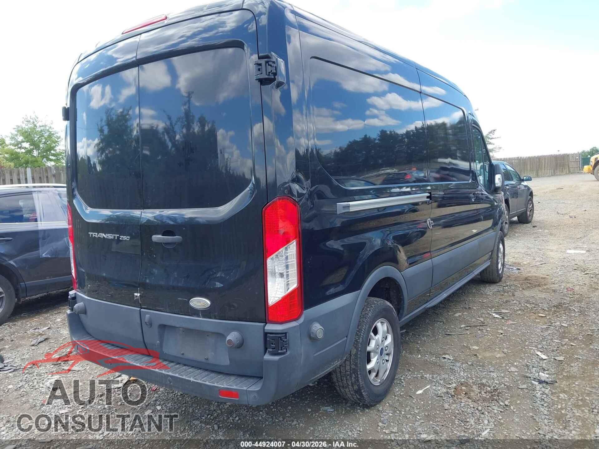 FORD TRANSIT-250 2015 - 1FTYR2CM3FKA72942