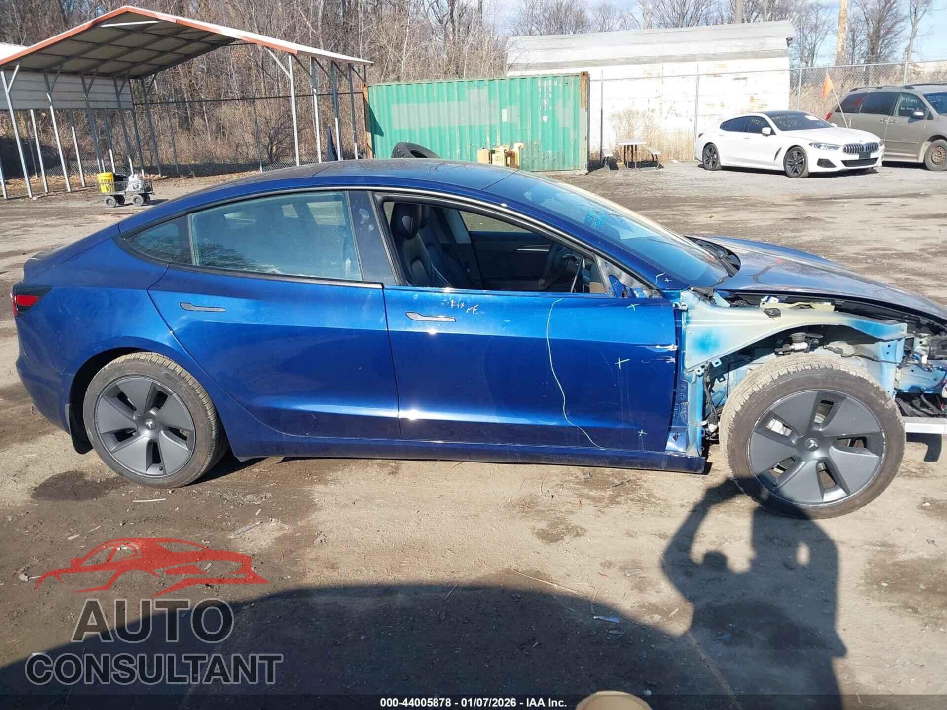 TESLA MODEL 3 2021 - 5YJ3E1EA5MF026901