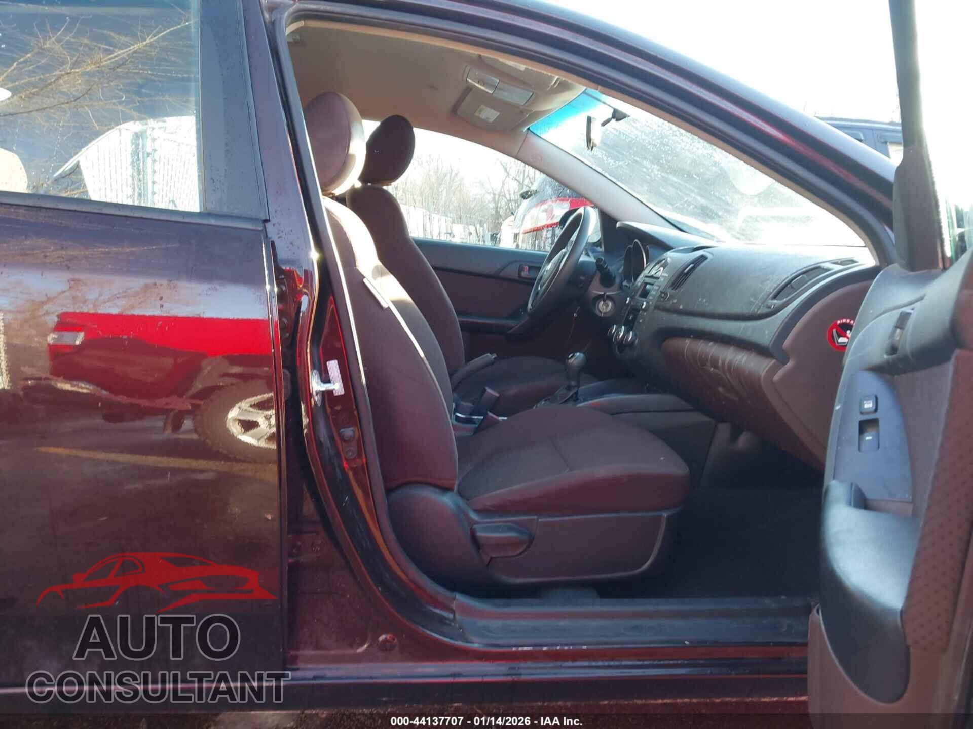 KIA FORTE 2011 - KNAFU4A20B5890802