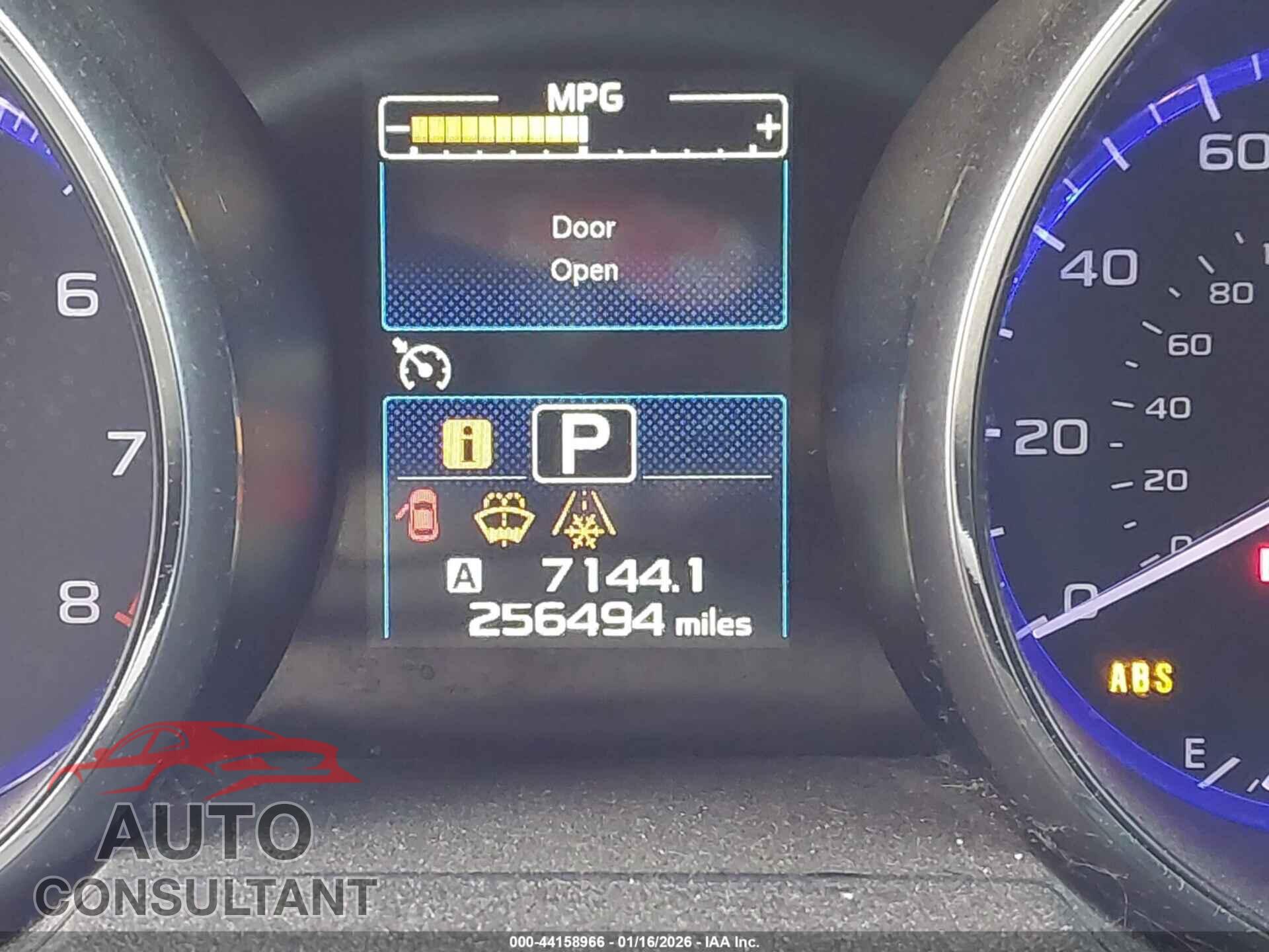 SUBARU OUTBACK 2017 - 4S4BSACCXH3410941