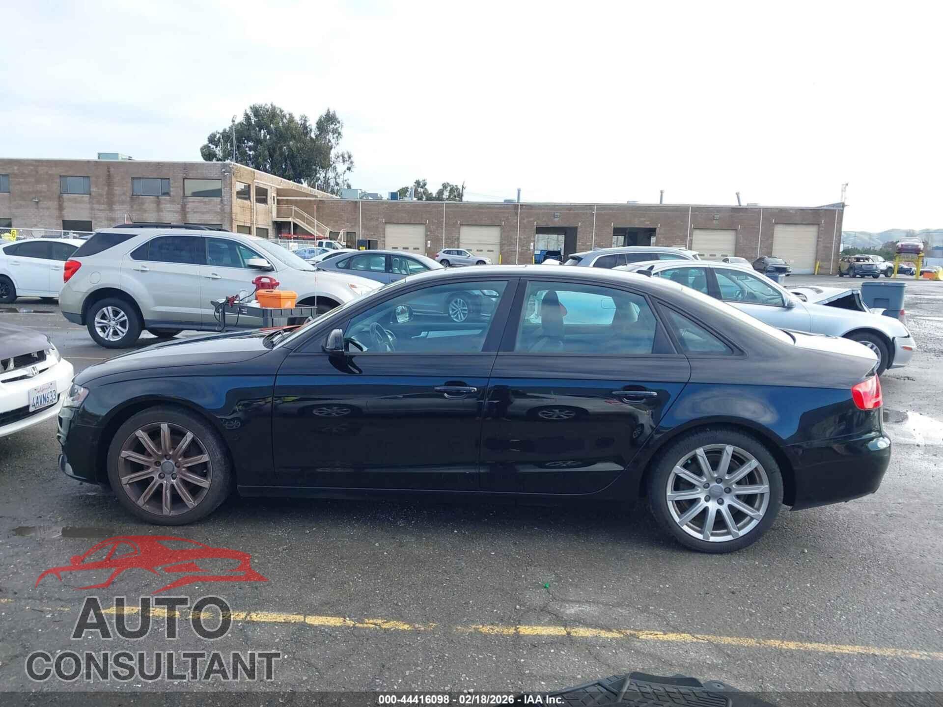 AUDI A4 2011 - WAUDFAFL4BN055092