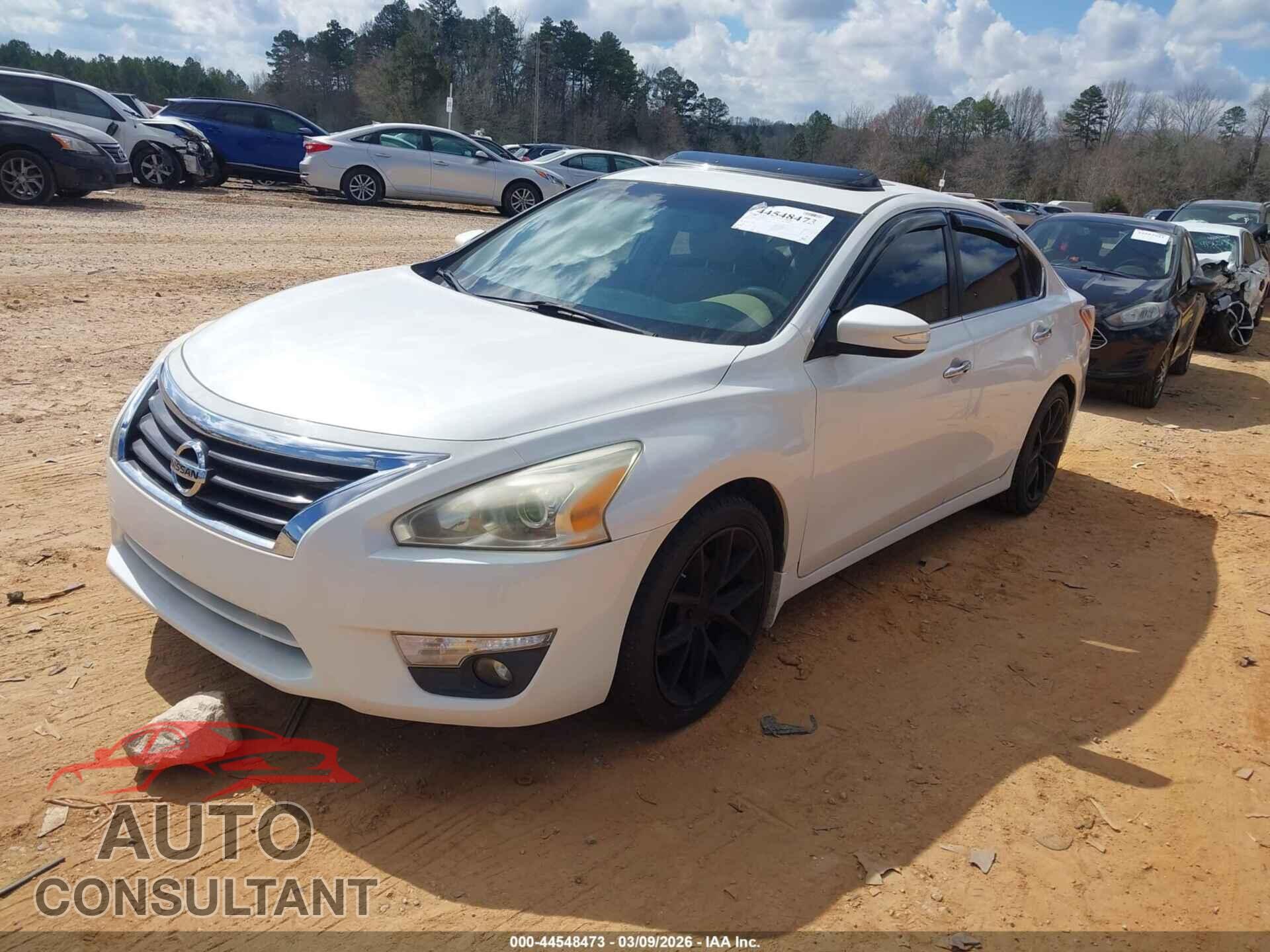 NISSAN ALTIMA 2013 - 1N4BL3AP2DC247964