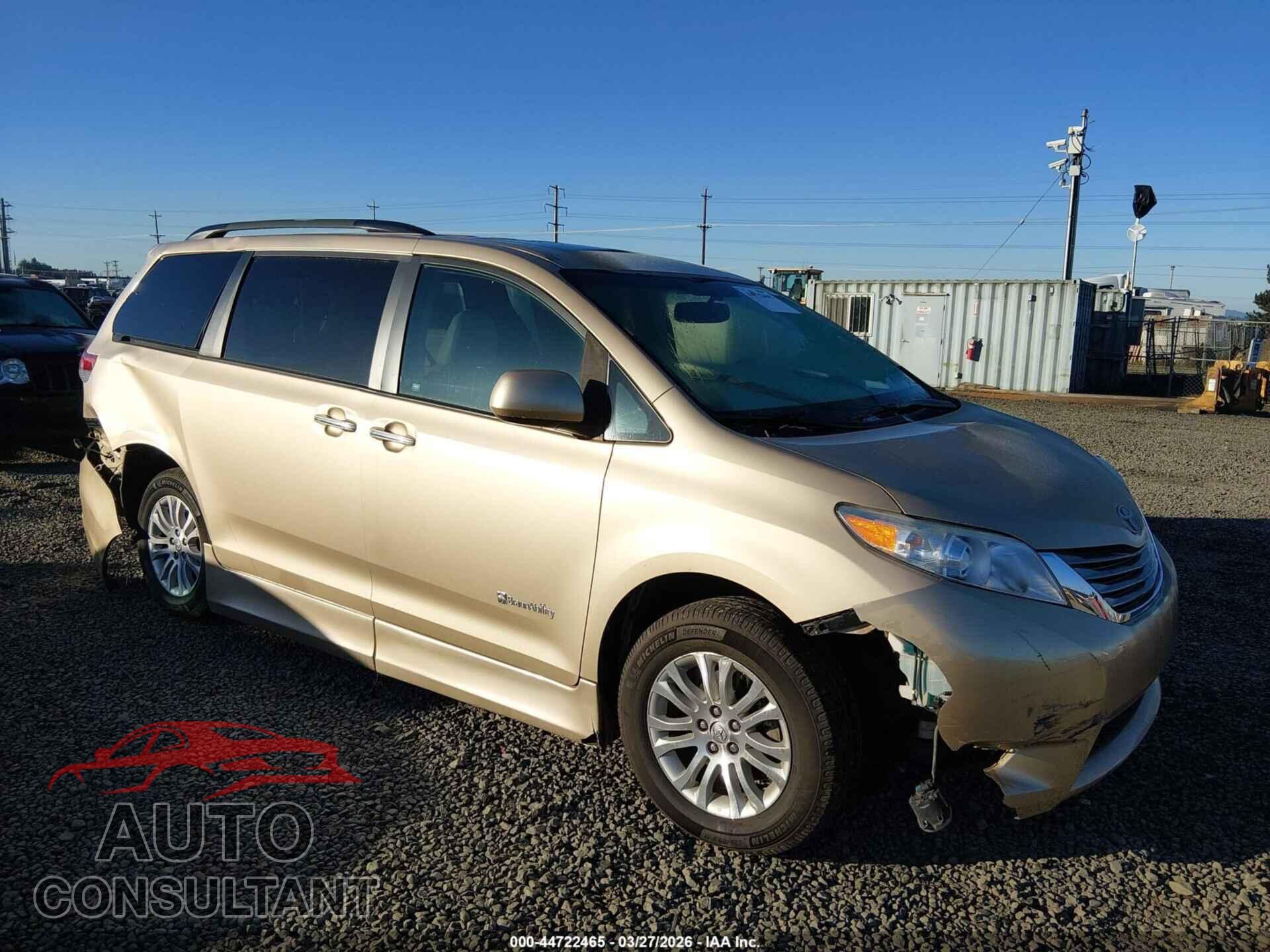 TOYOTA SIENNA 2011 - 5TDYK3DC9BS104117