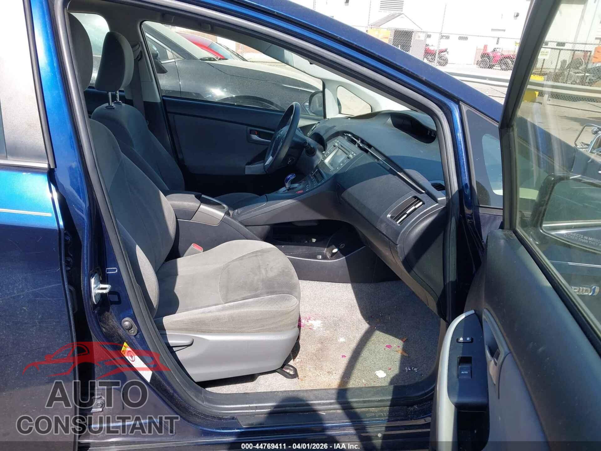 TOYOTA PRIUS 2014 - JTDKN3DU4E1758241