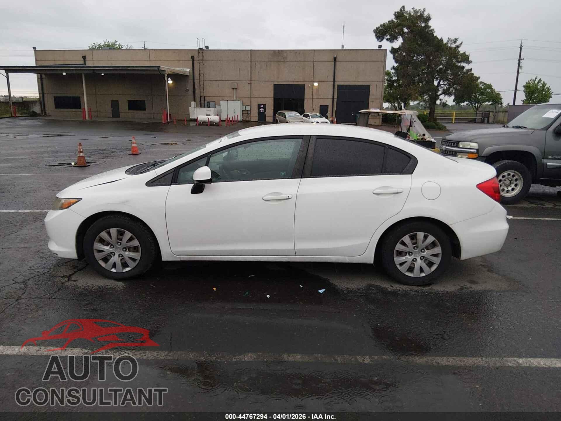 HONDA CIVIC 2012 - 2HGFB2F55CH582245