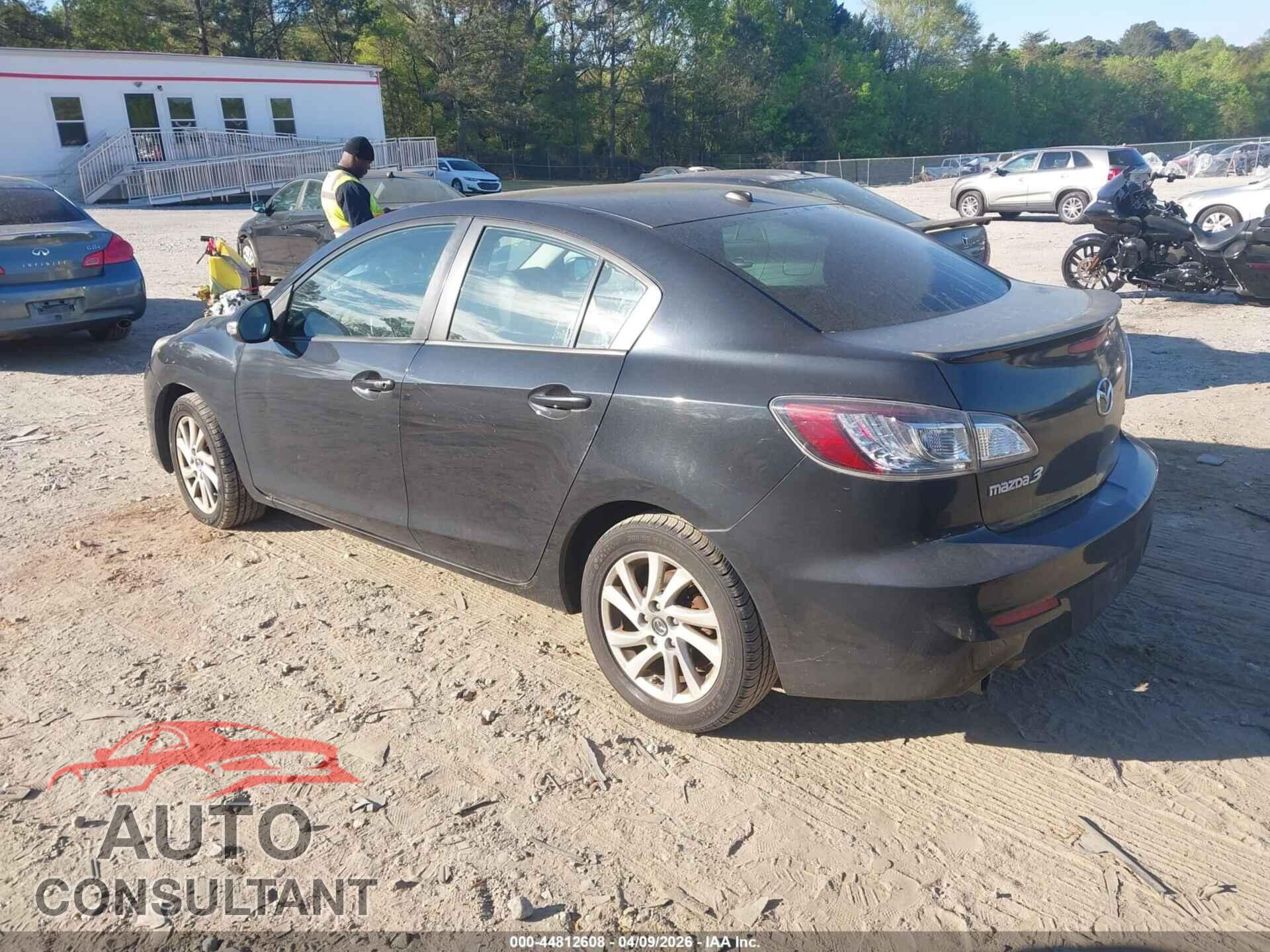MAZDA MAZDA3 2013 - JM1BL1WP4D1823136