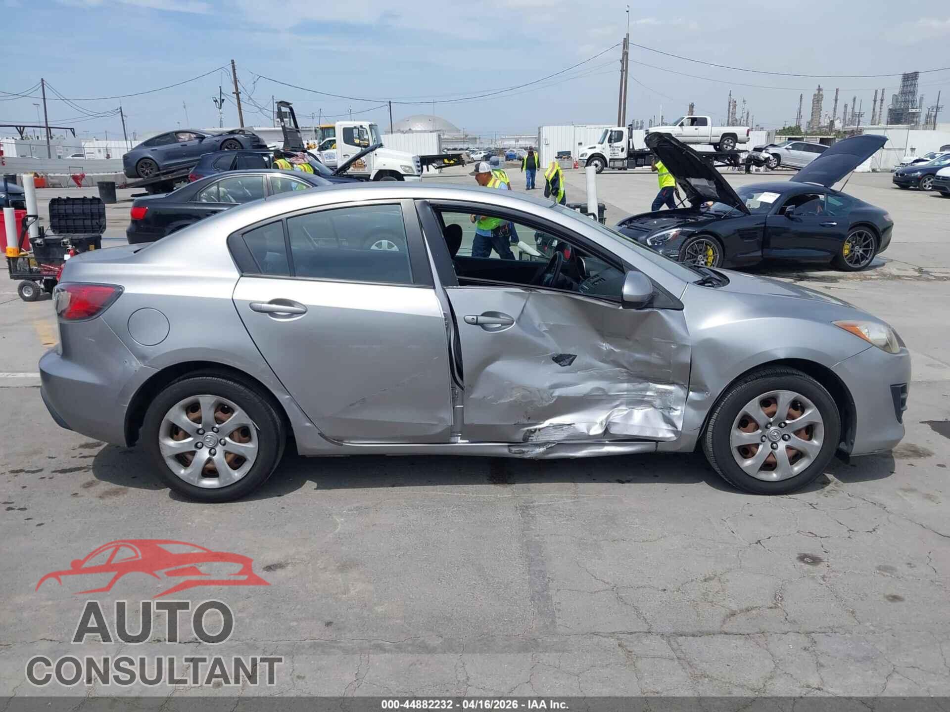 MAZDA MAZDA3 2010 - JM1BL1SG9A1133657