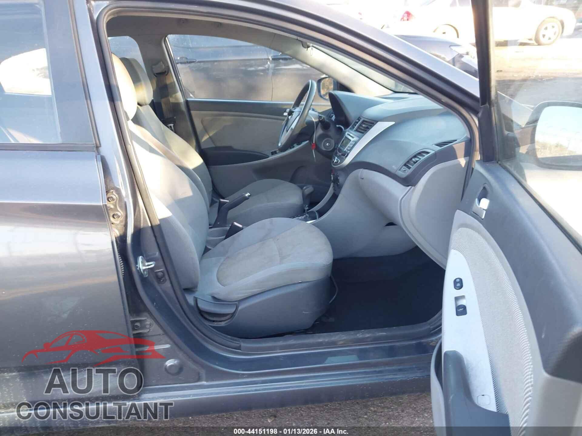 HYUNDAI ACCENT 2013 - KMHCT4AE9DU318327