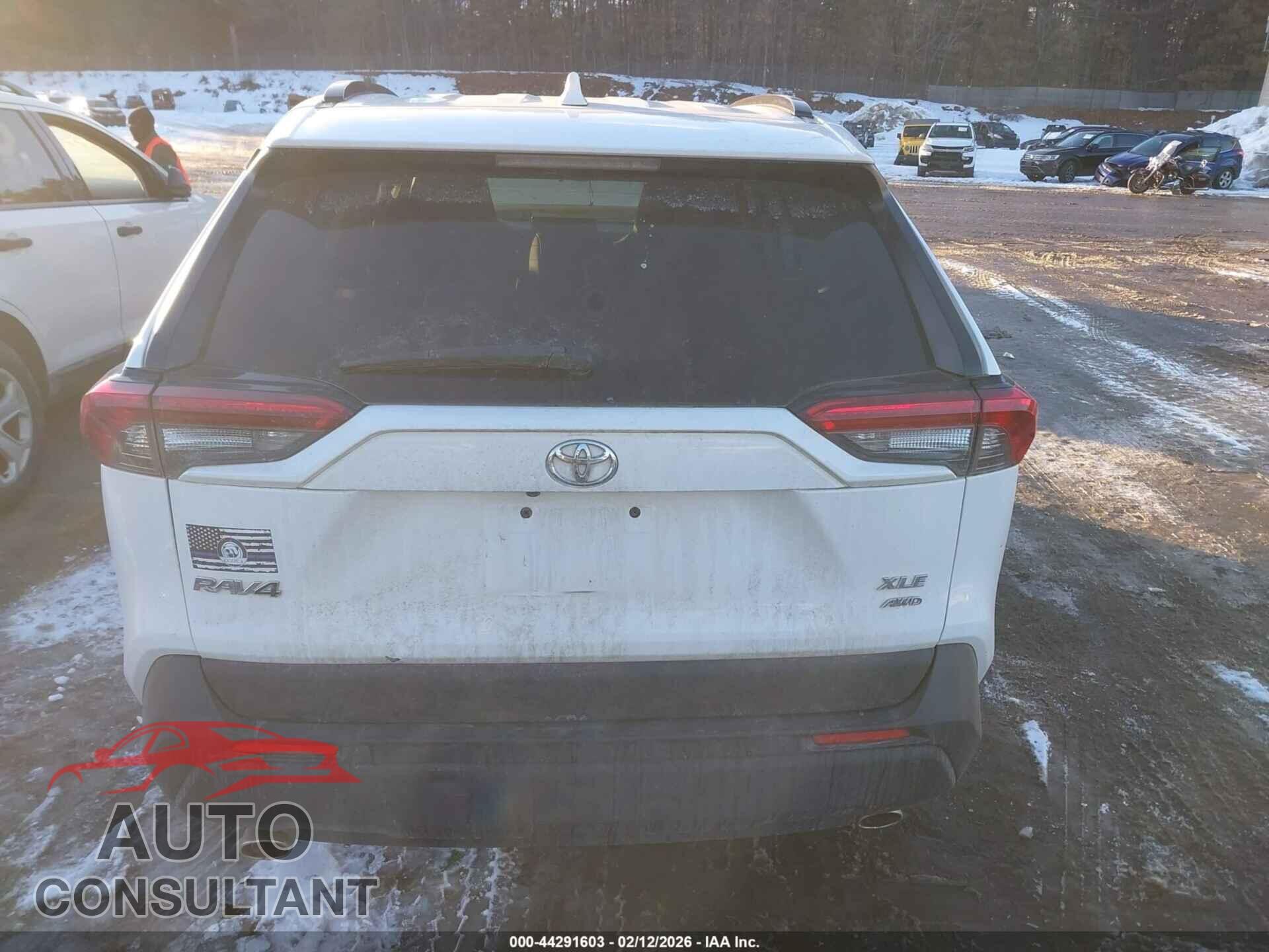 TOYOTA RAV4 2019 - JTMP1RFV6KD028772