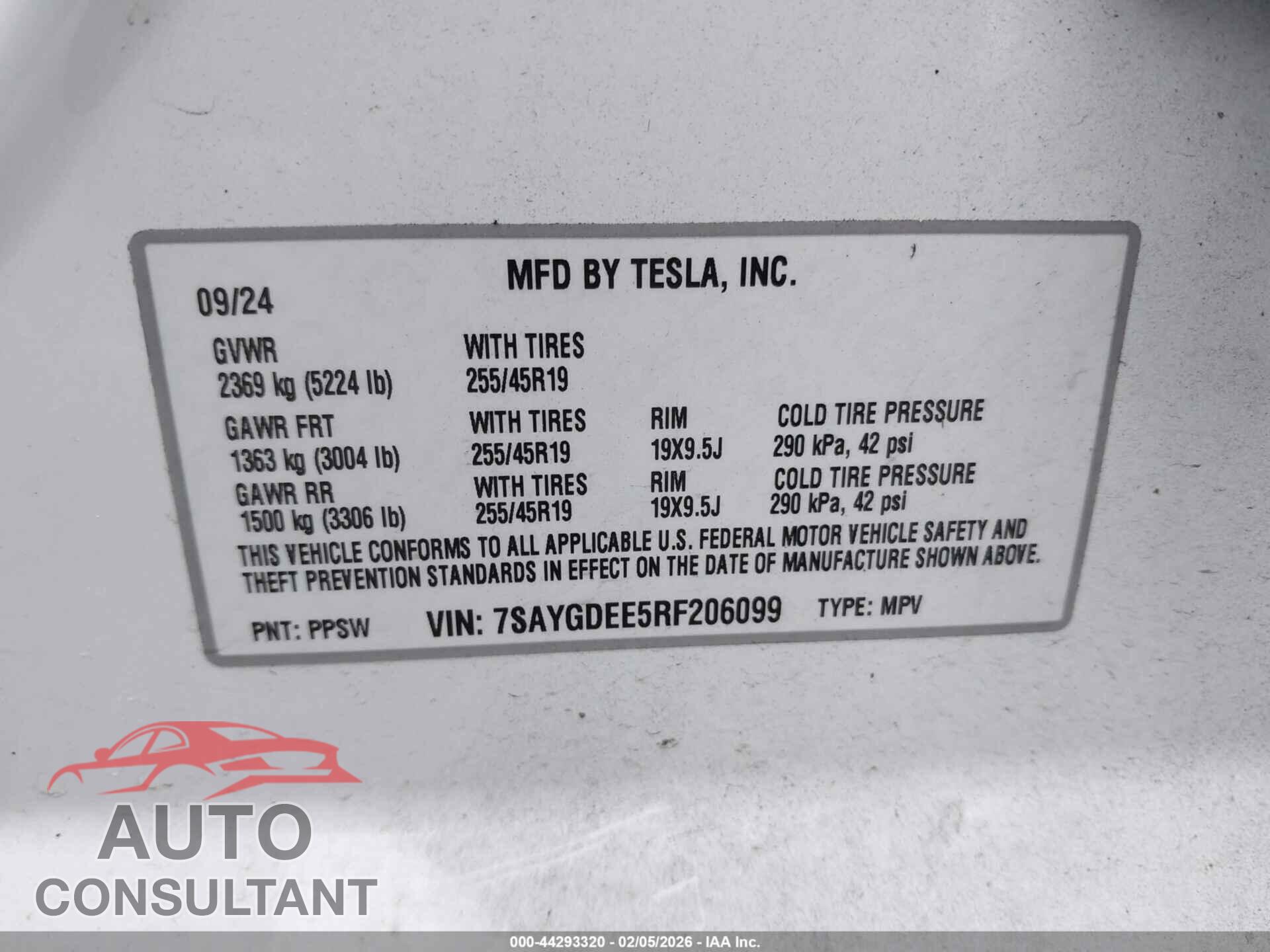 TESLA MODEL Y 2024 - 7SAYGDEE5RF206099