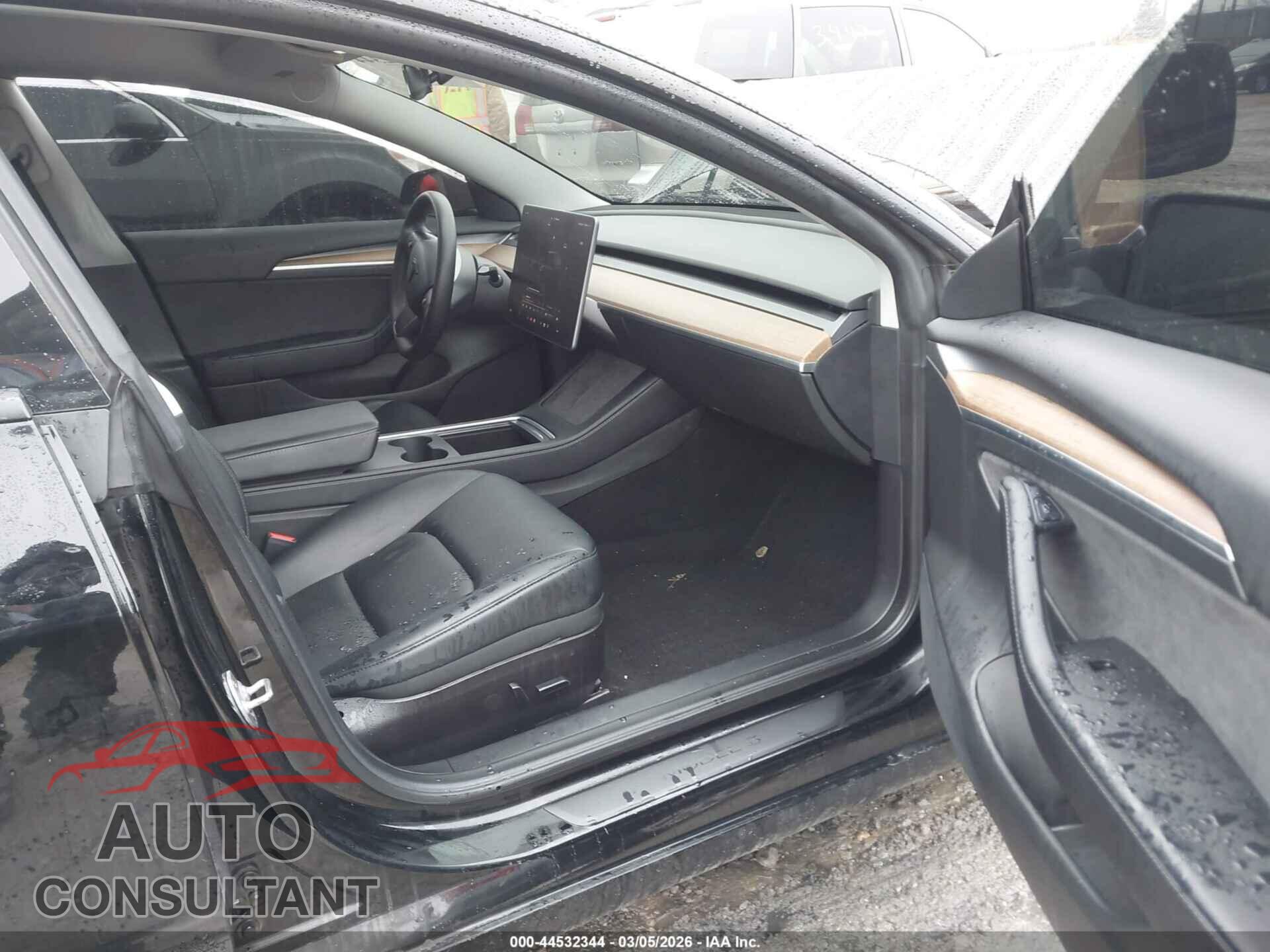 TESLA MODEL 3 2022 - 5YJ3E1EB8NF233647