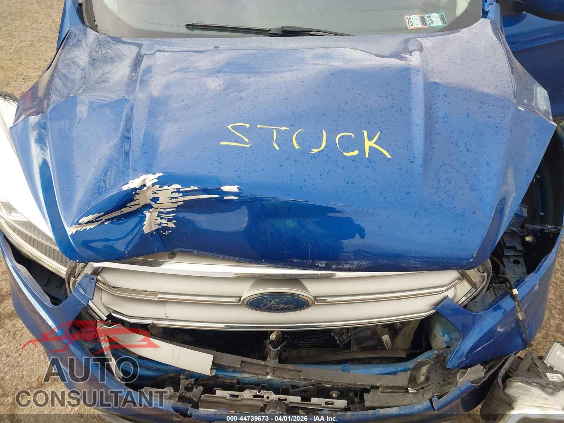 FORD ESCAPE 2017 - 1FMCU9GD3HUD03398