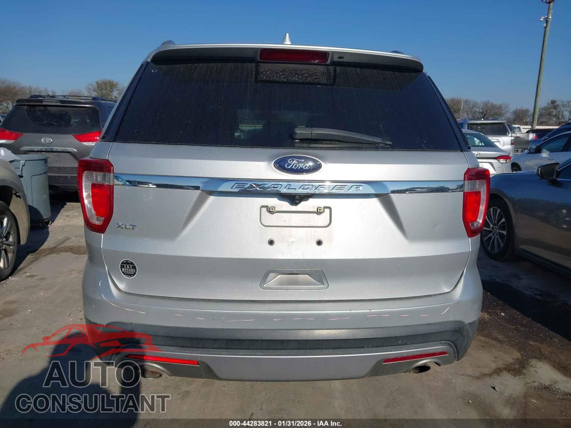FORD EXPLORER 2017 - 1FM5K7D81HGA75183