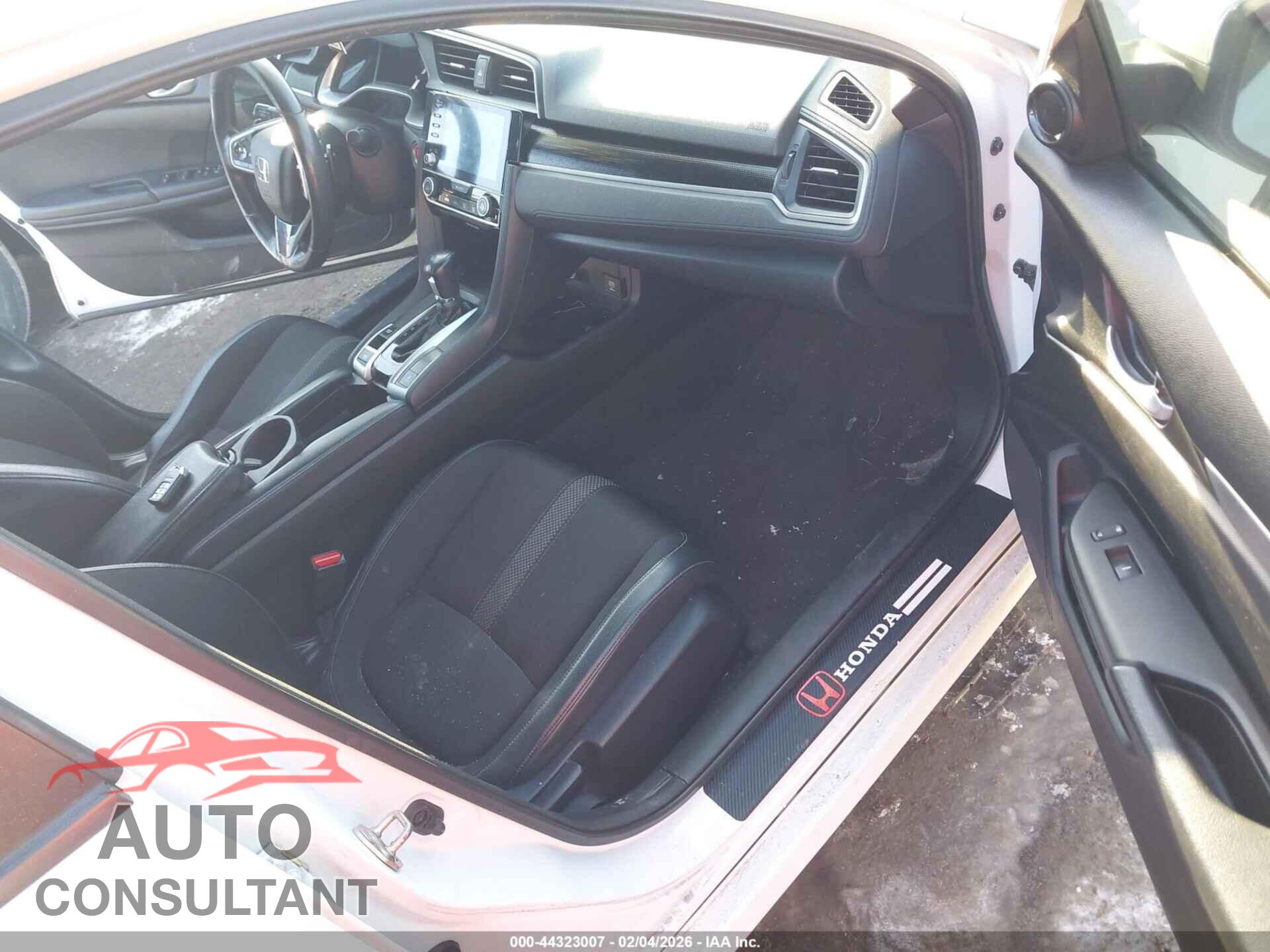 HONDA CIVIC 2019 - 2HGFC2F86KH528927