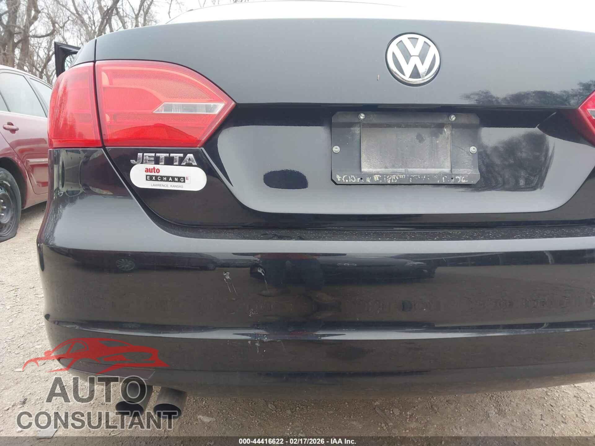 VOLKSWAGEN JETTA 2014 - 3VW2K7AJ2EM402266