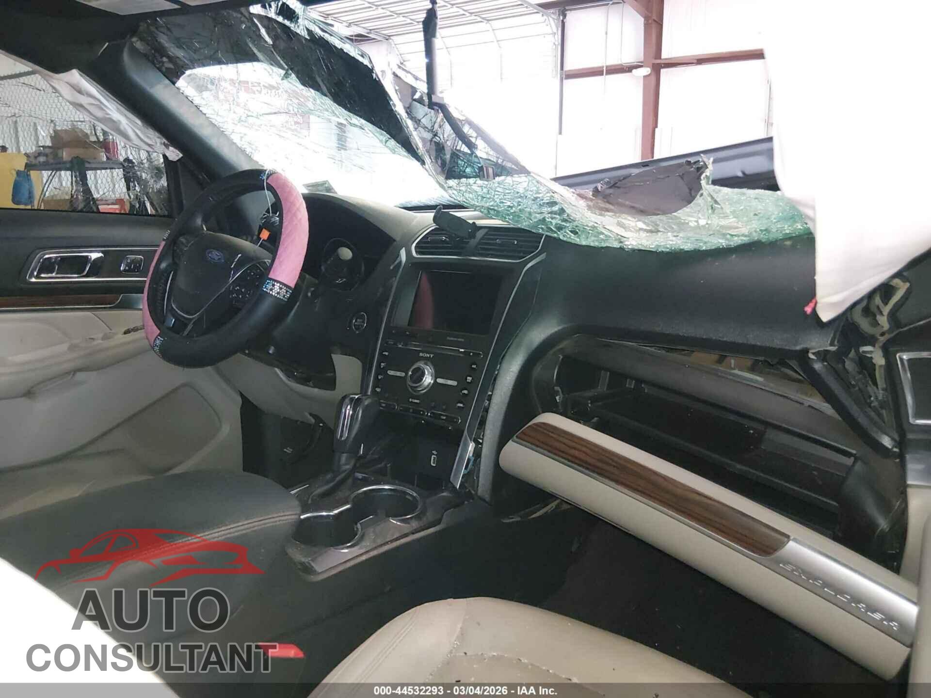 FORD EXPLORER 2018 - 1FM5K7F89JGA70073