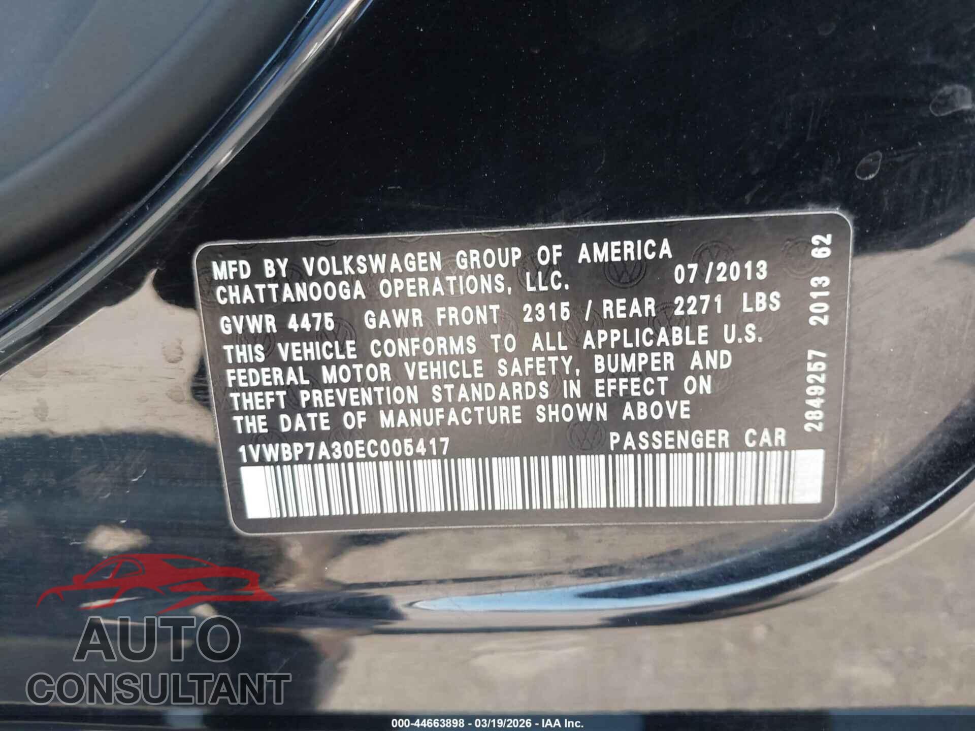 VOLKSWAGEN PASSAT 2014 - 1VWBP7A30EC005417