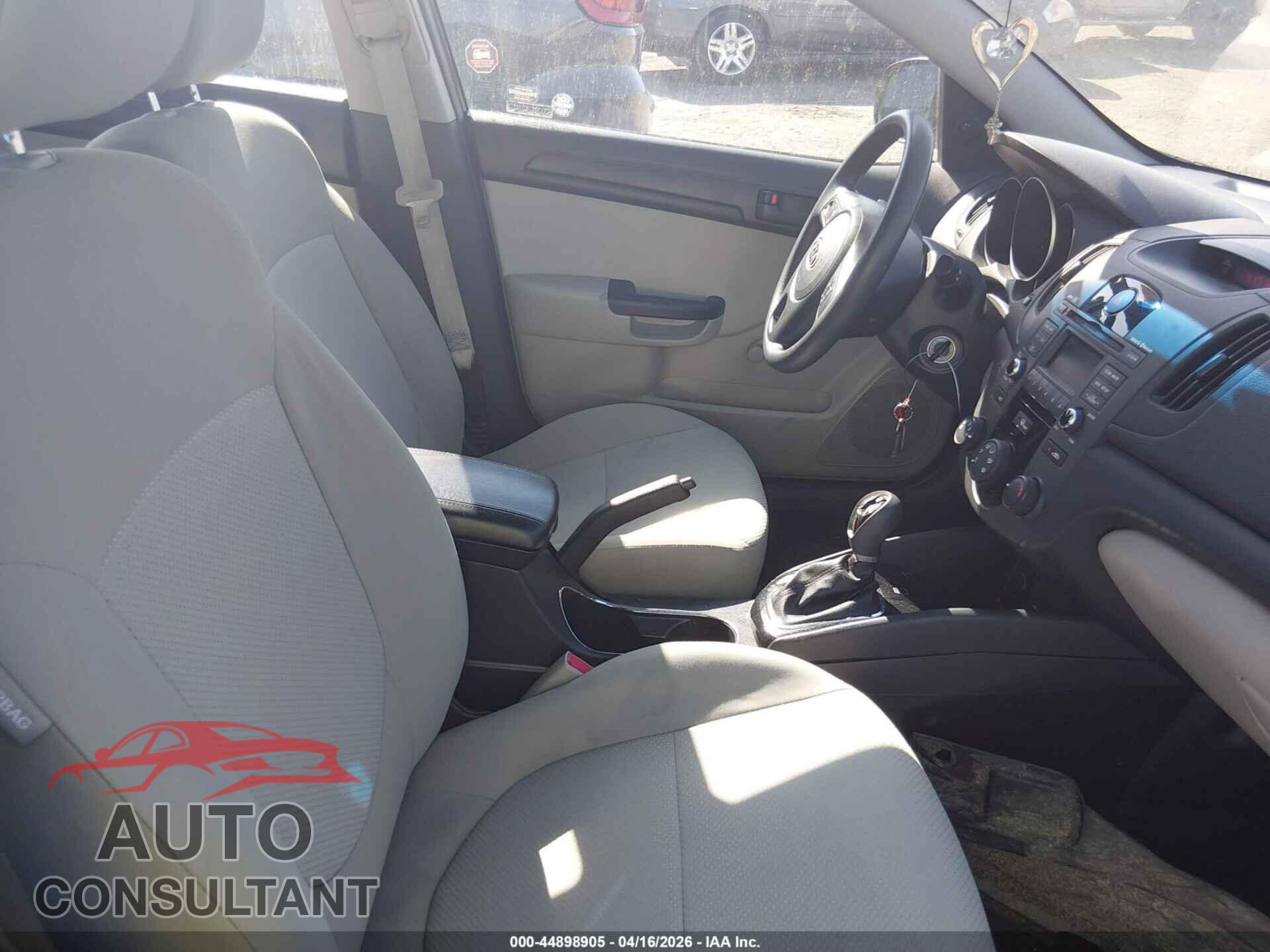 KIA FORTE 2012 - KNAFT4A26C5639089