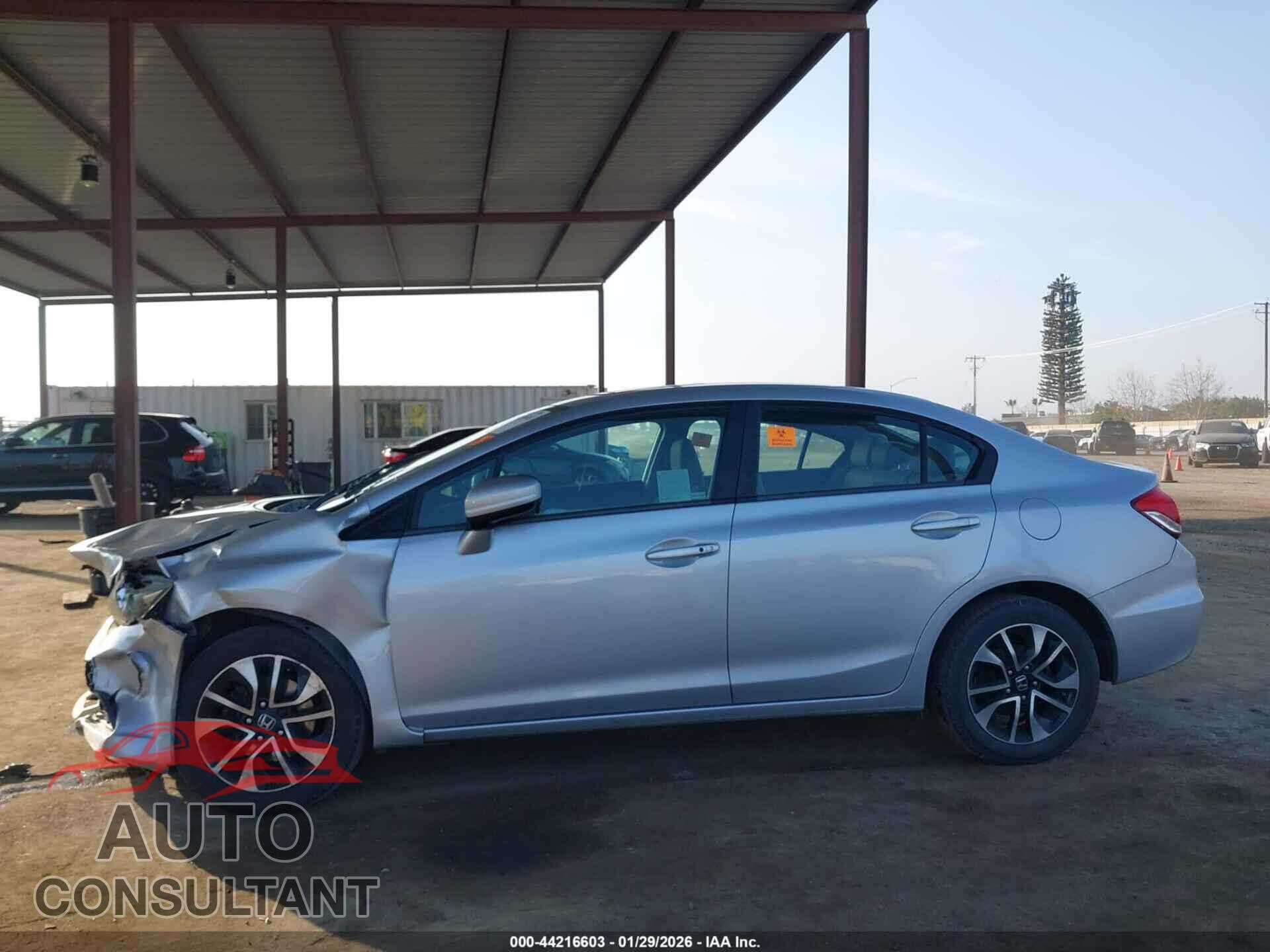 HONDA CIVIC 2015 - 2HGFB2F81FH545529