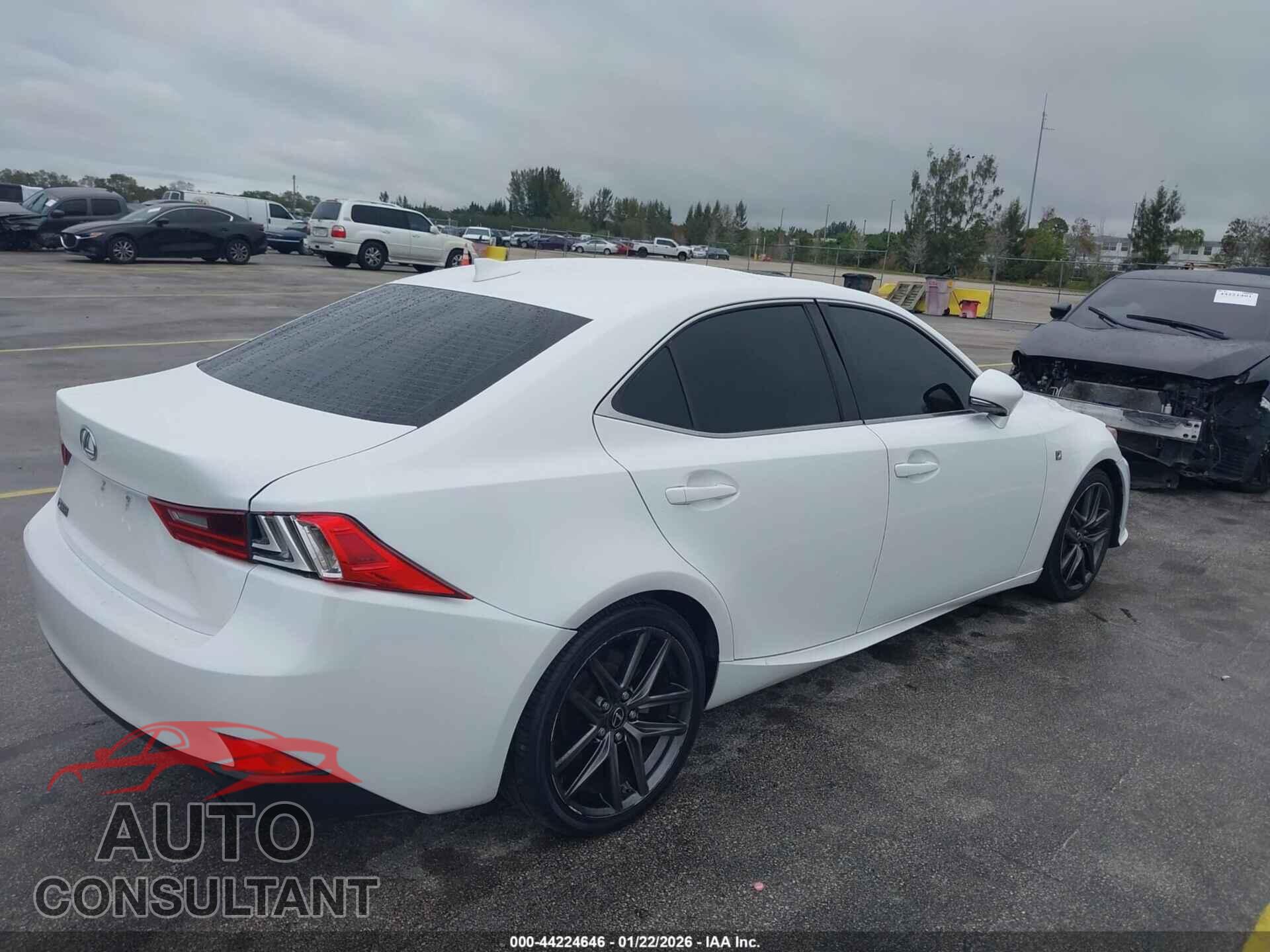 LEXUS IS 200T 2016 - JTHBA1D28G5026574
