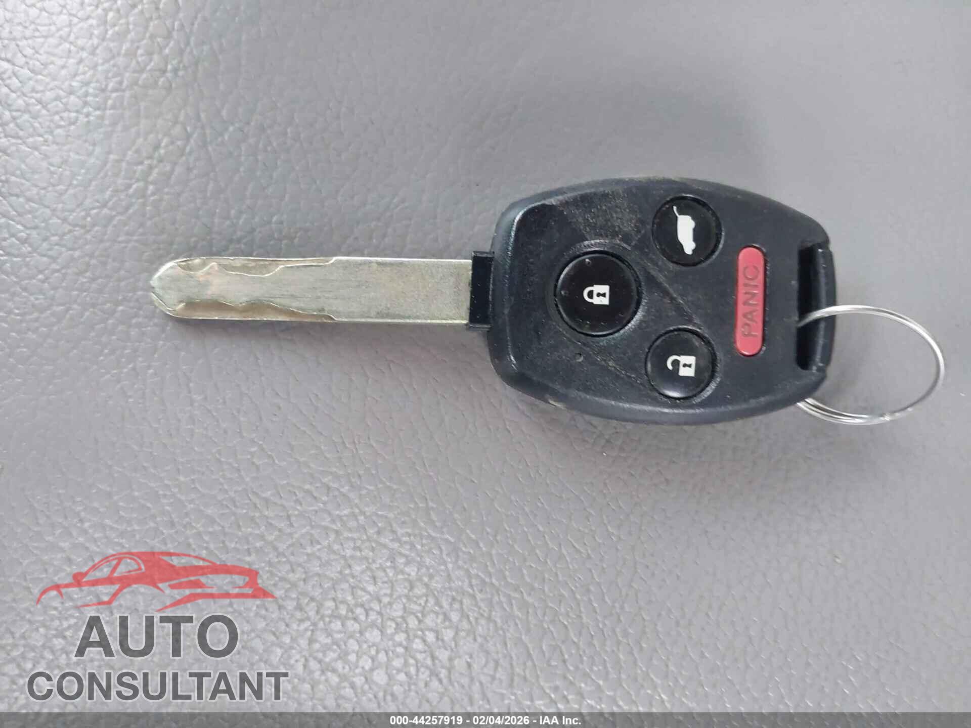 HONDA PILOT 2011 - 5FNYF4H70BB014673