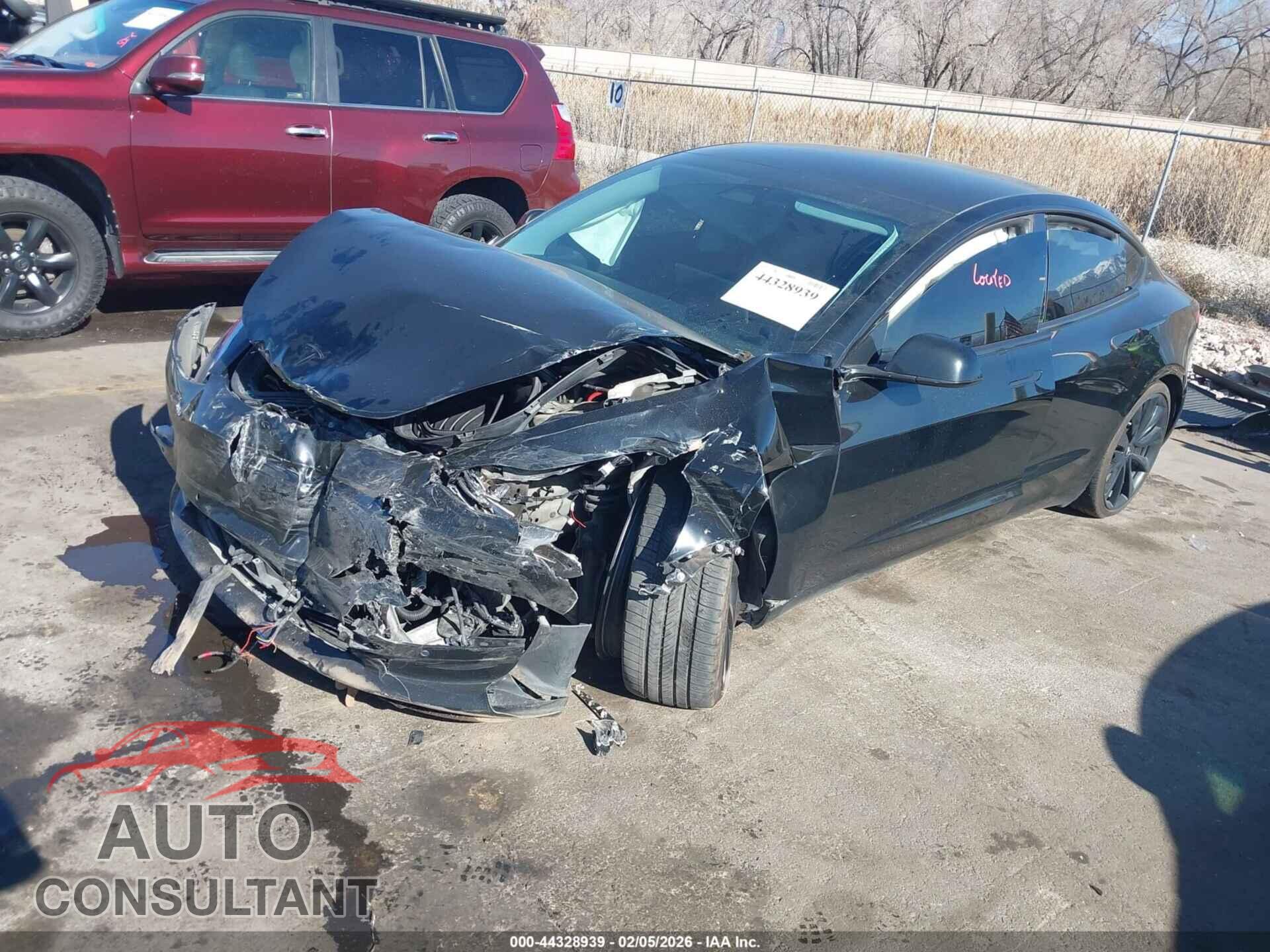 TESLA MODEL 3 2019 - 5YJ3E1EB5KF392721