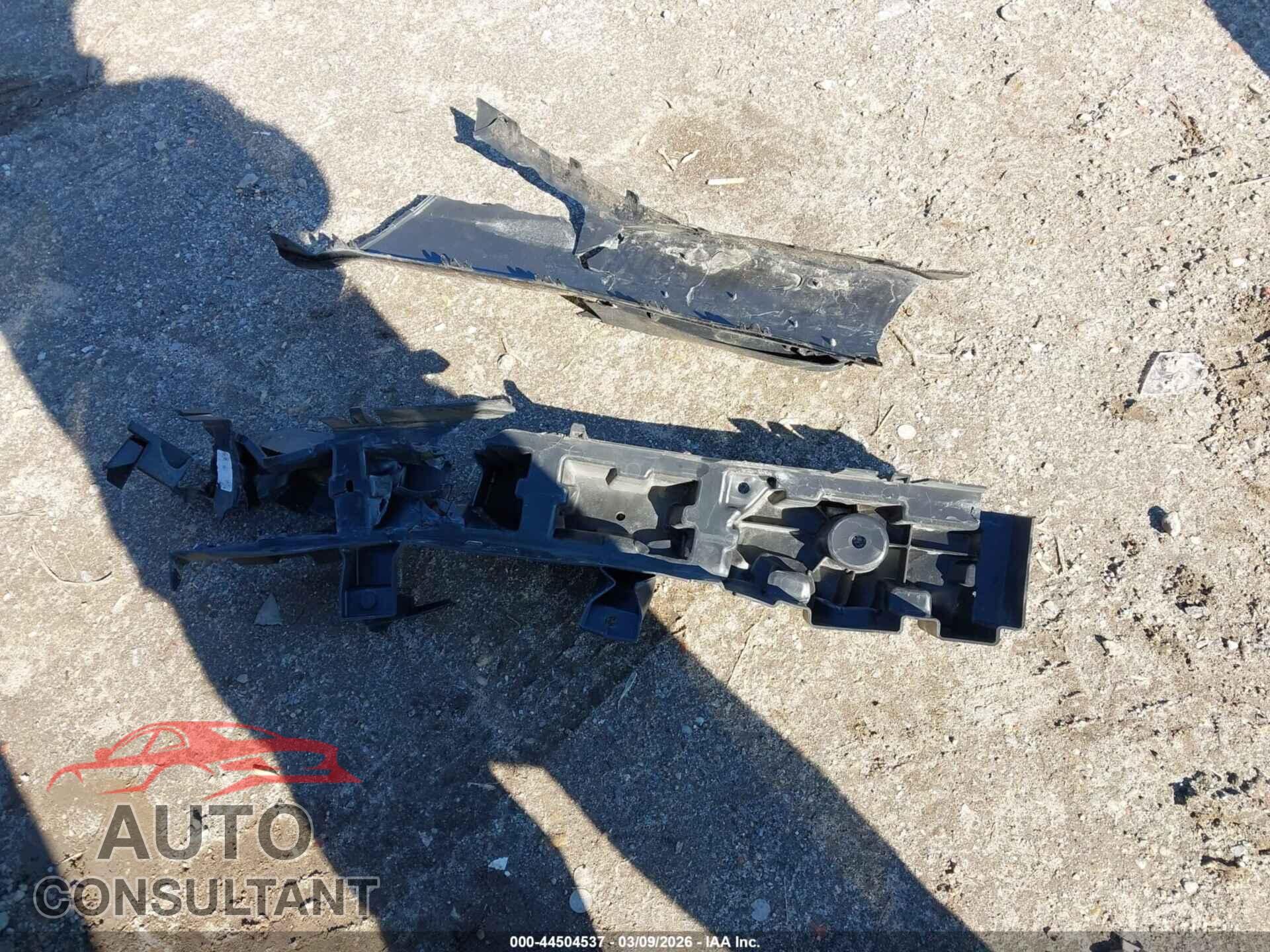 DODGE CHARGER 2020 - 2C3CDXBG2LH200404
